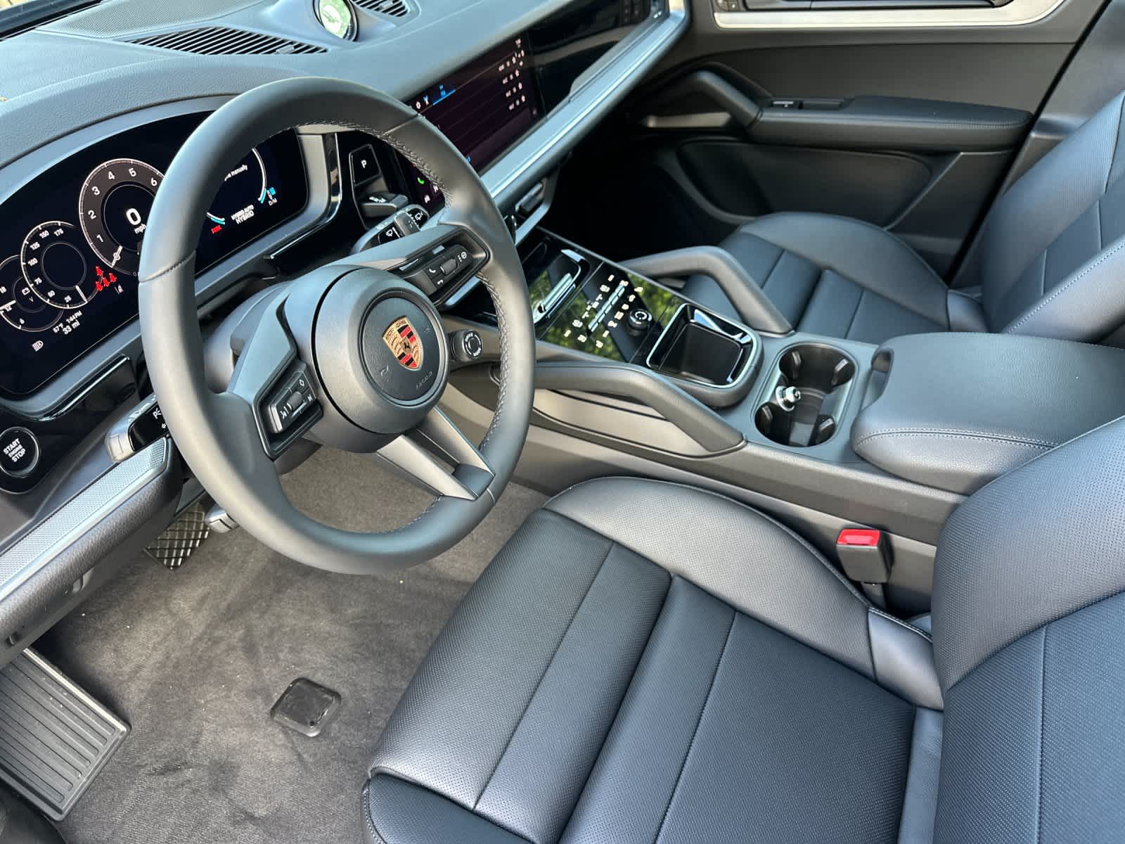 Thumbnail: 2026 Porsche Cayenne - 4