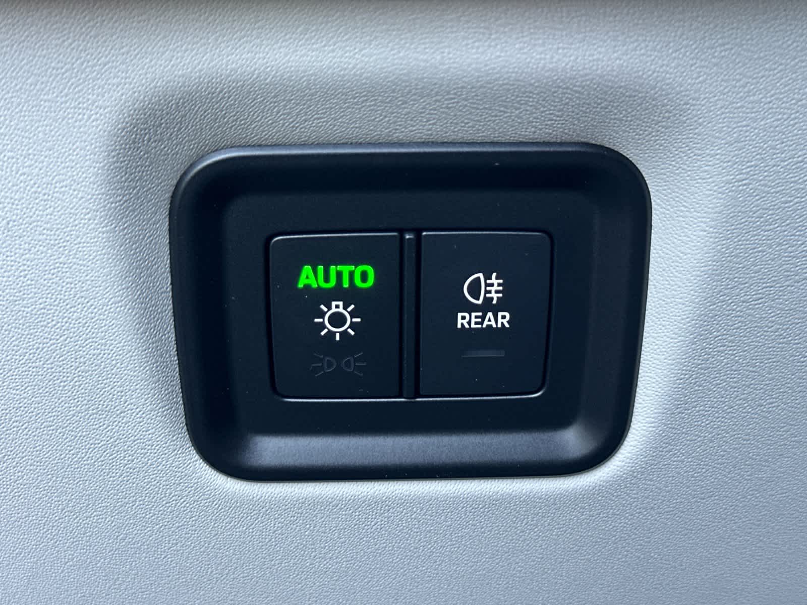 Thumbnail: 2026 Porsche Cayenne - 31