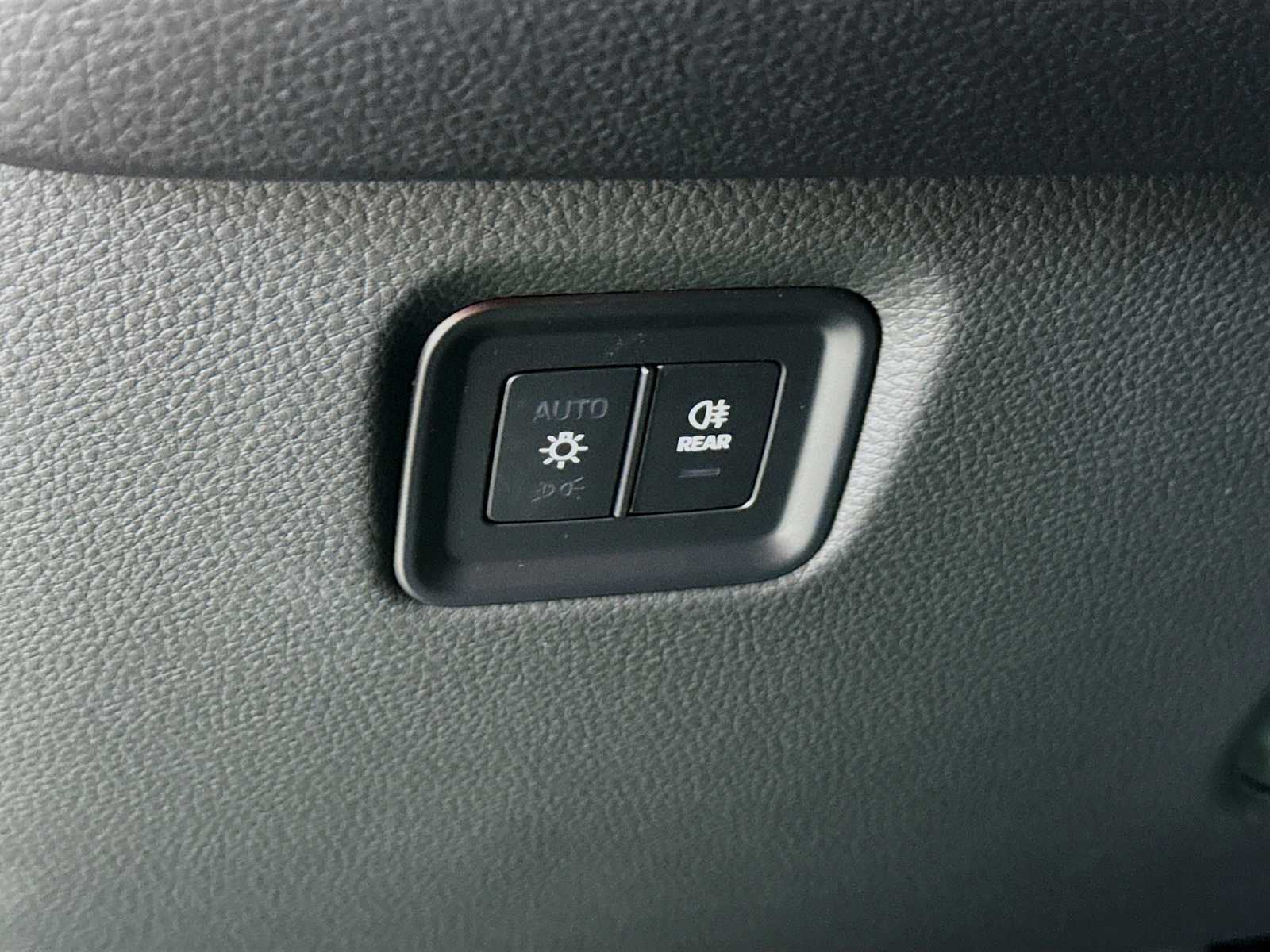 Thumbnail: 2025 Porsche Cayenne - 11