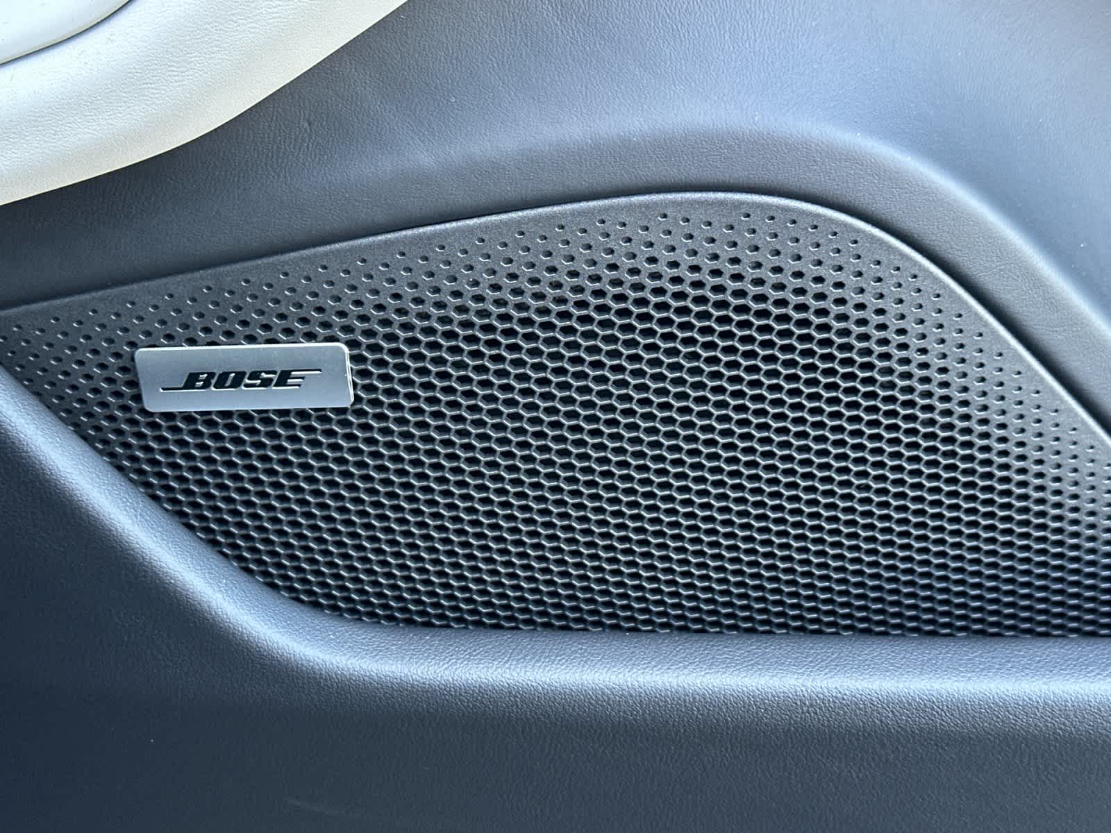 Thumbnail: 2026 Porsche Taycan - 19