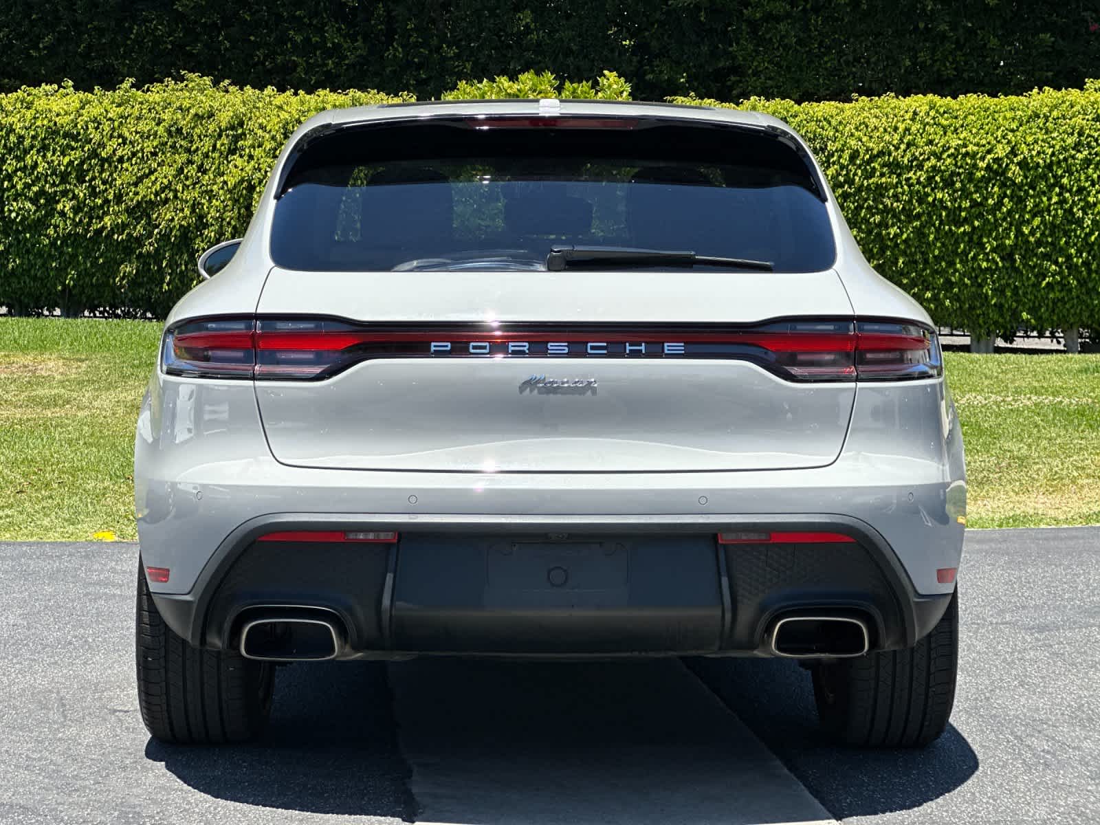Thumbnail: 2025 Porsche Macan - 6