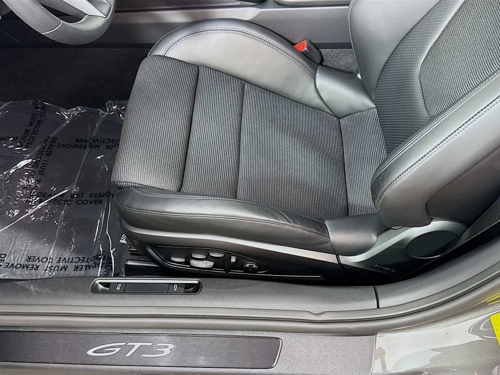 Thumbnail: 2023 Porsche 911 - 16