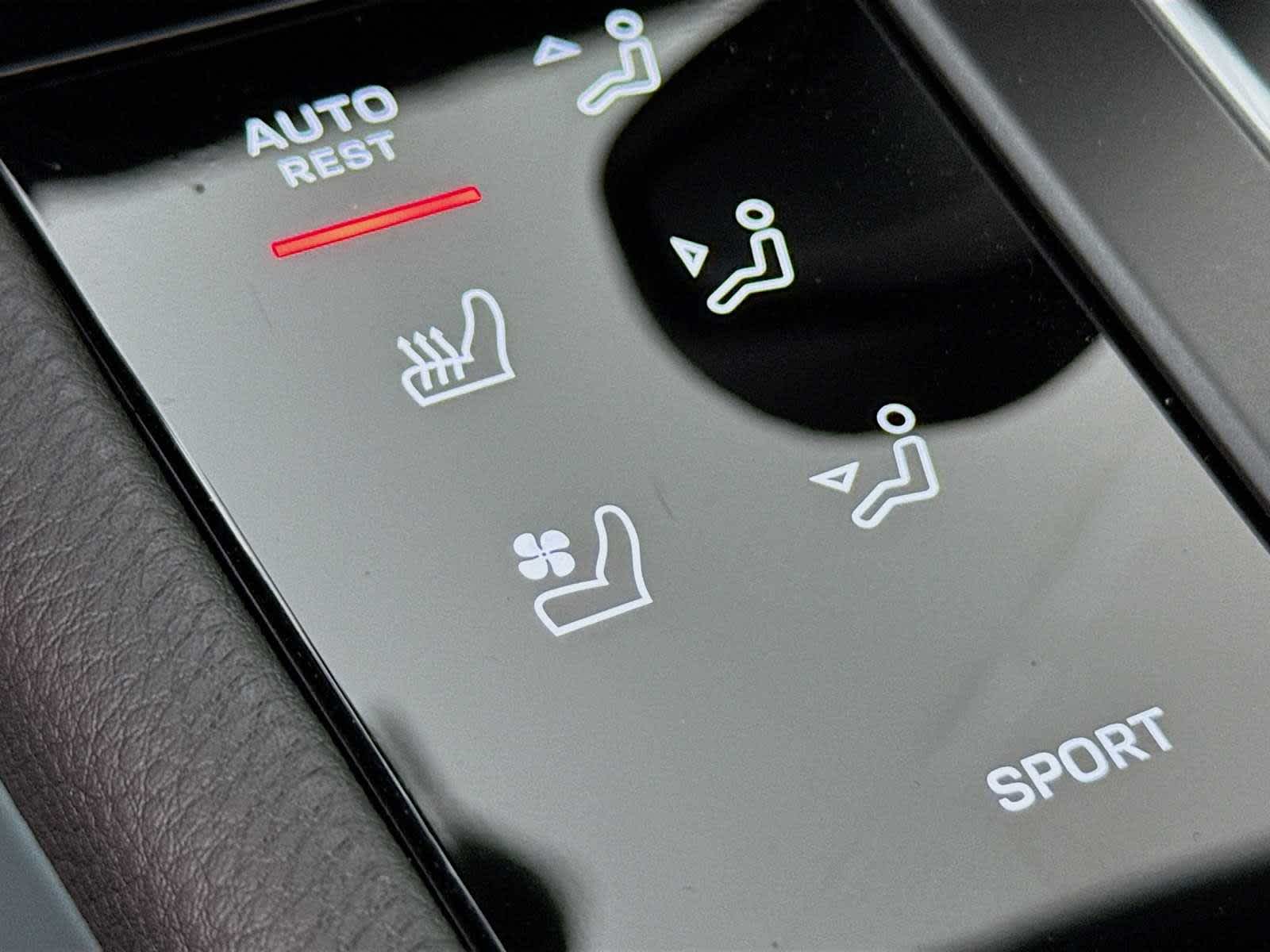 Thumbnail: 2026 Porsche Macan - 16