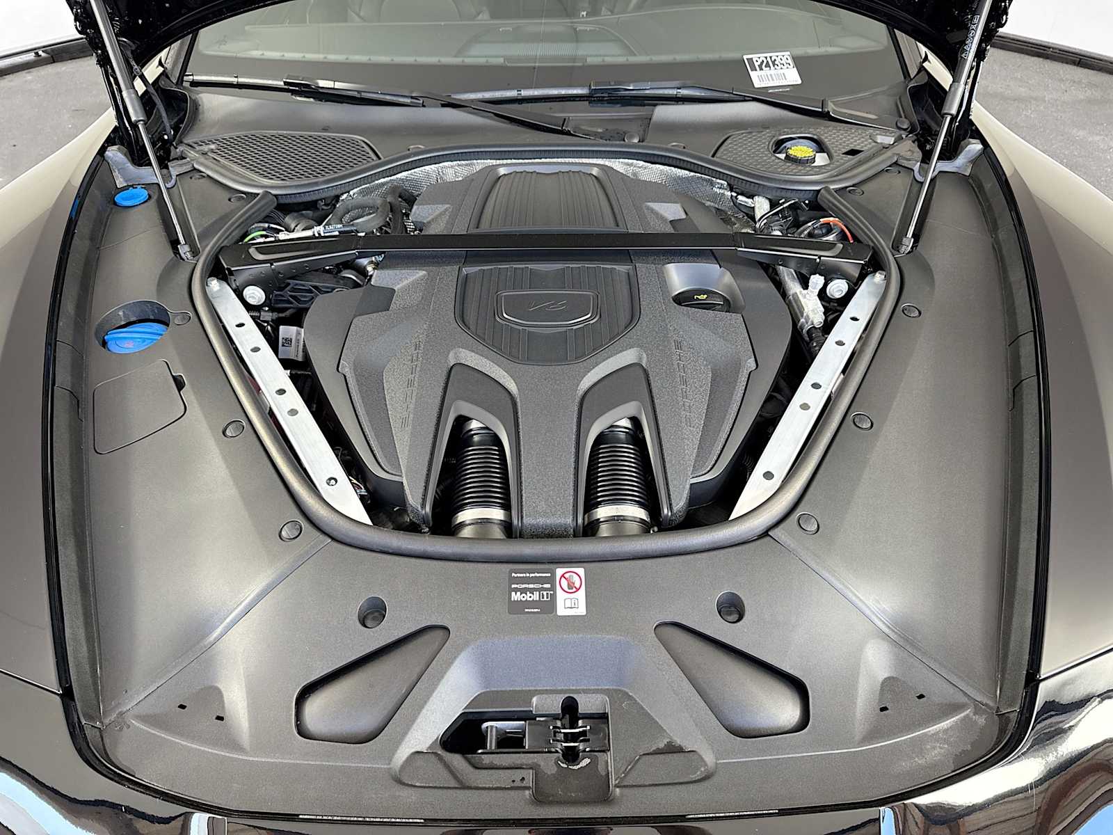 Thumbnail: 2025 Porsche Panamera - 23