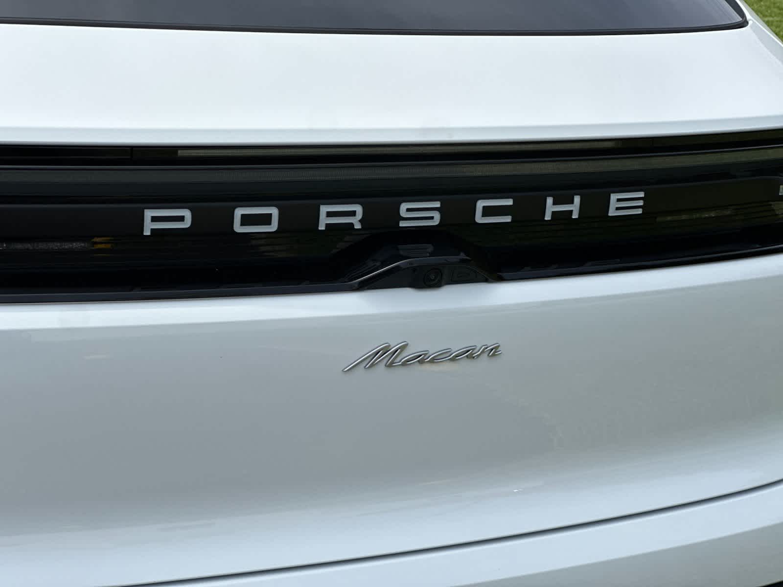 Thumbnail: 2026 Porsche Macan - 33