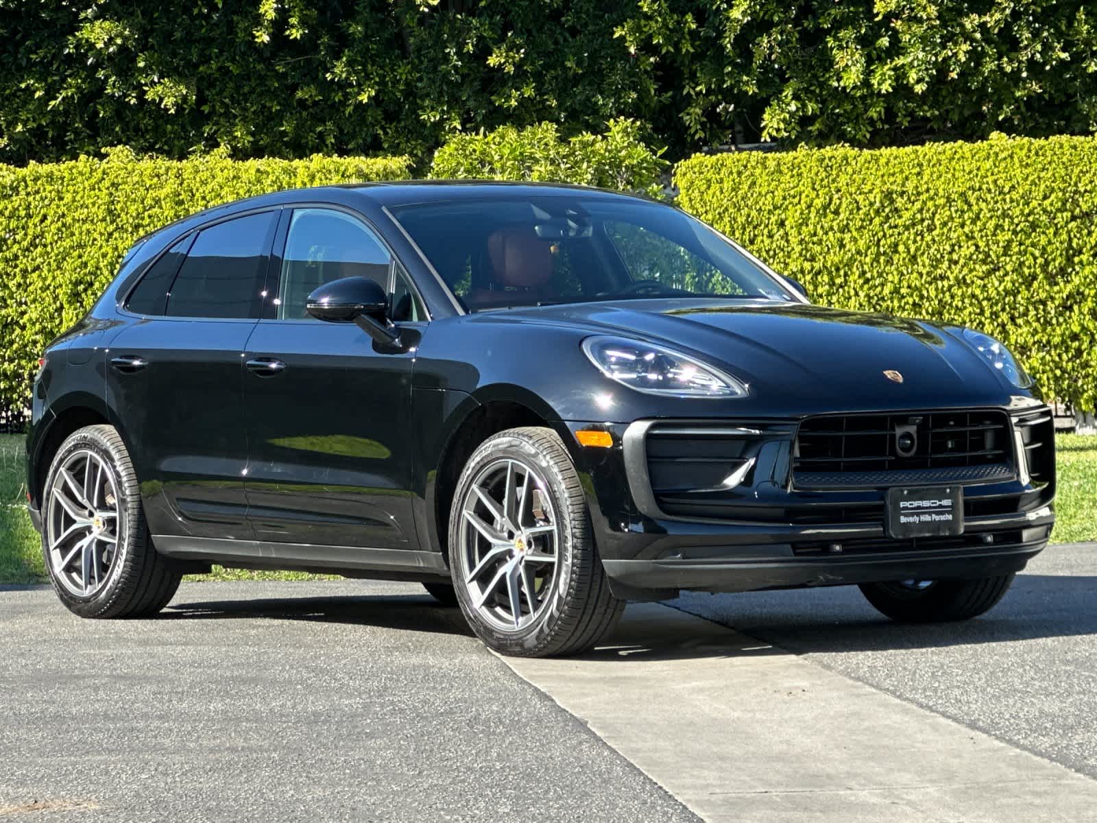 Thumbnail: 2025 Porsche Macan - 10