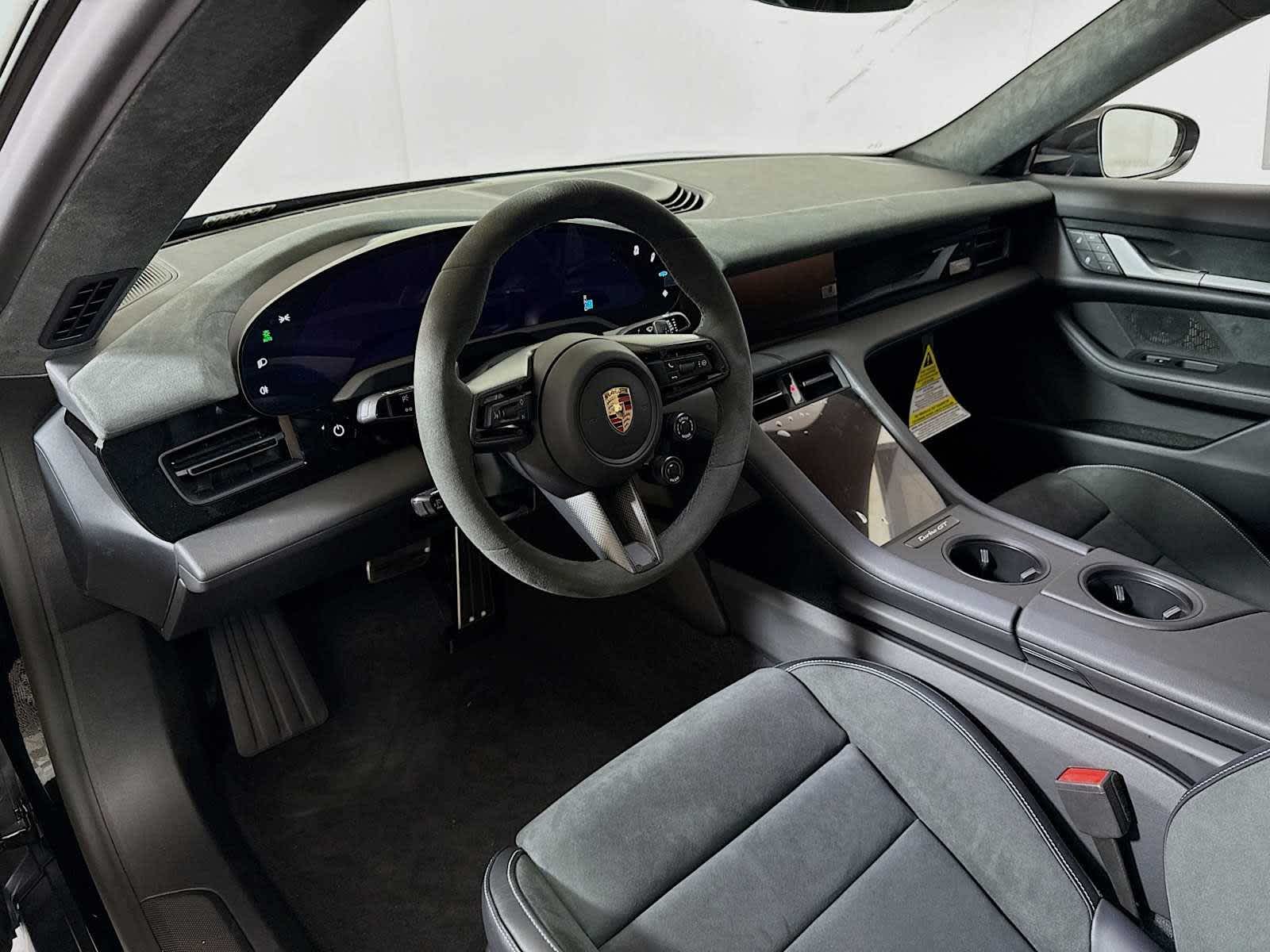 Thumbnail: 2025 Porsche Taycan - 4