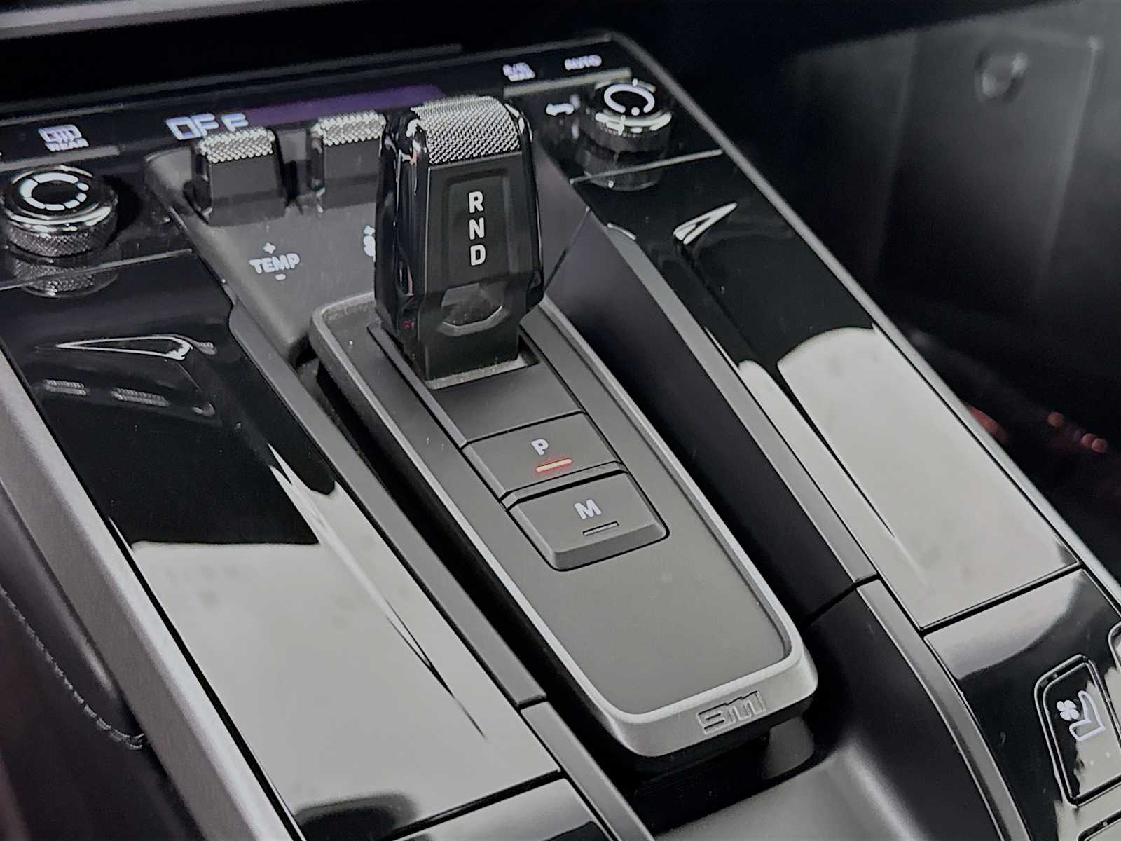 Thumbnail: 2025 Porsche 911 - 14