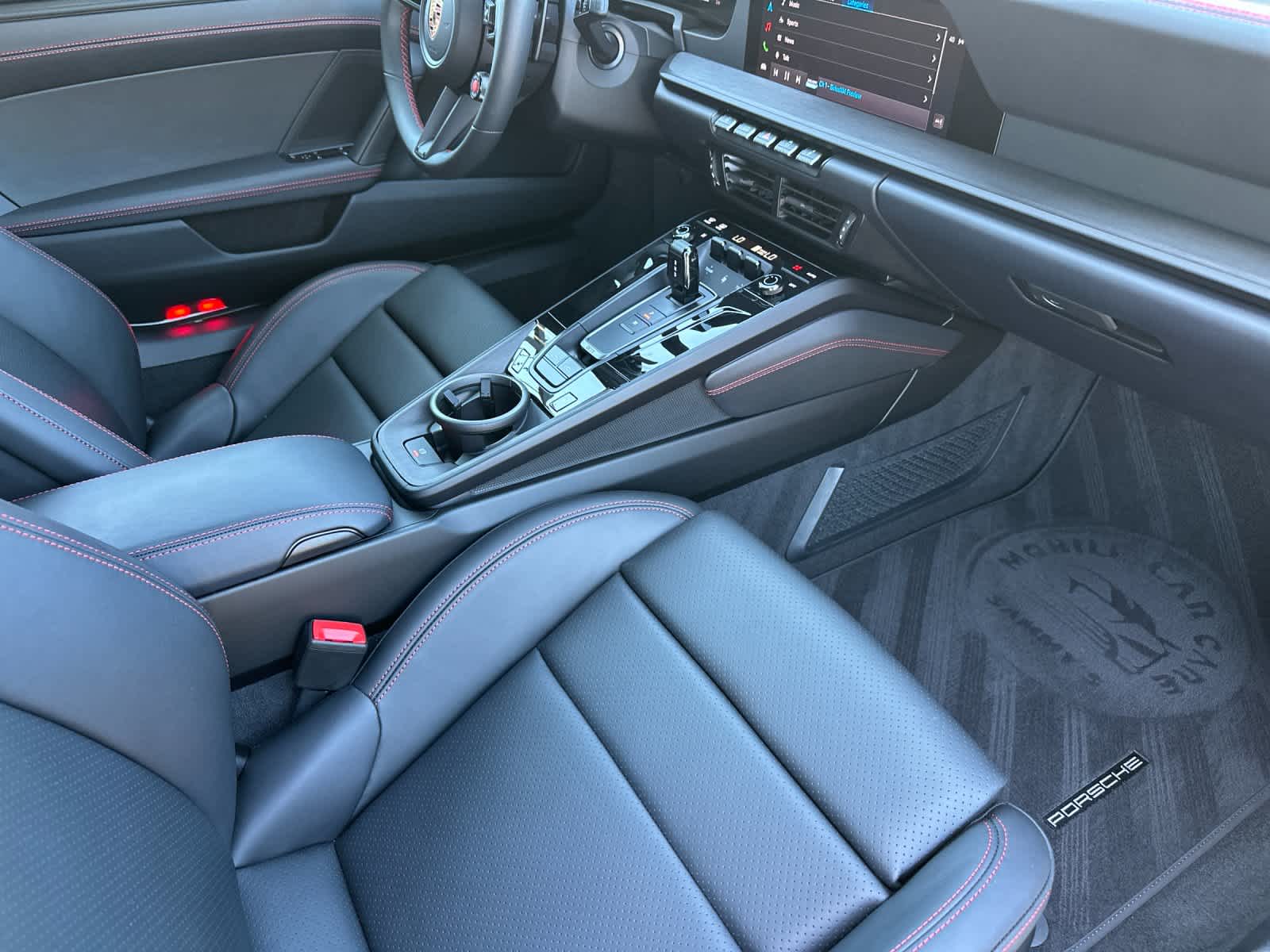 Thumbnail: 2026 Porsche 911 - 13
