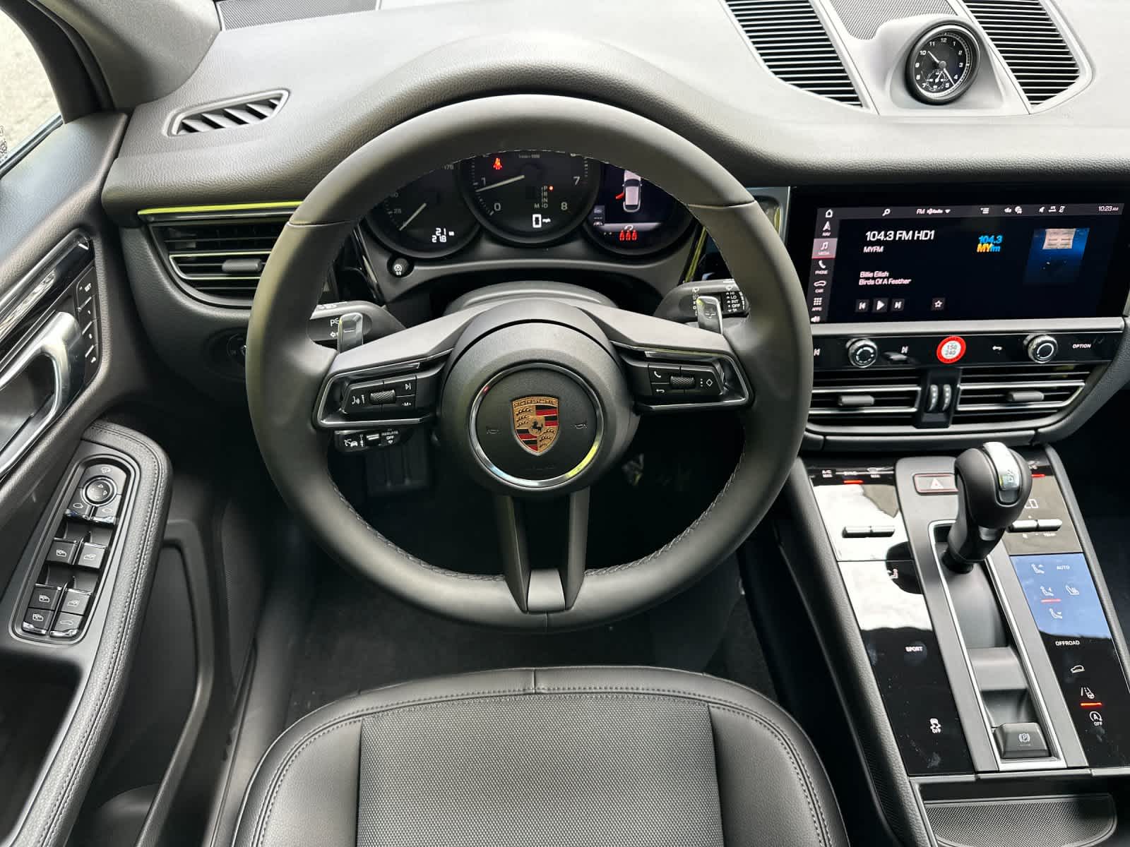 Thumbnail: 2026 Porsche Macan - 15