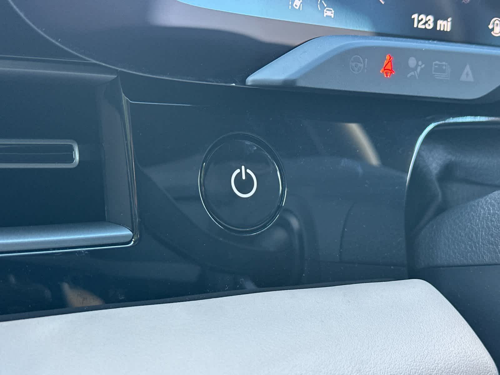 Thumbnail: 2026 Porsche Taycan - 24