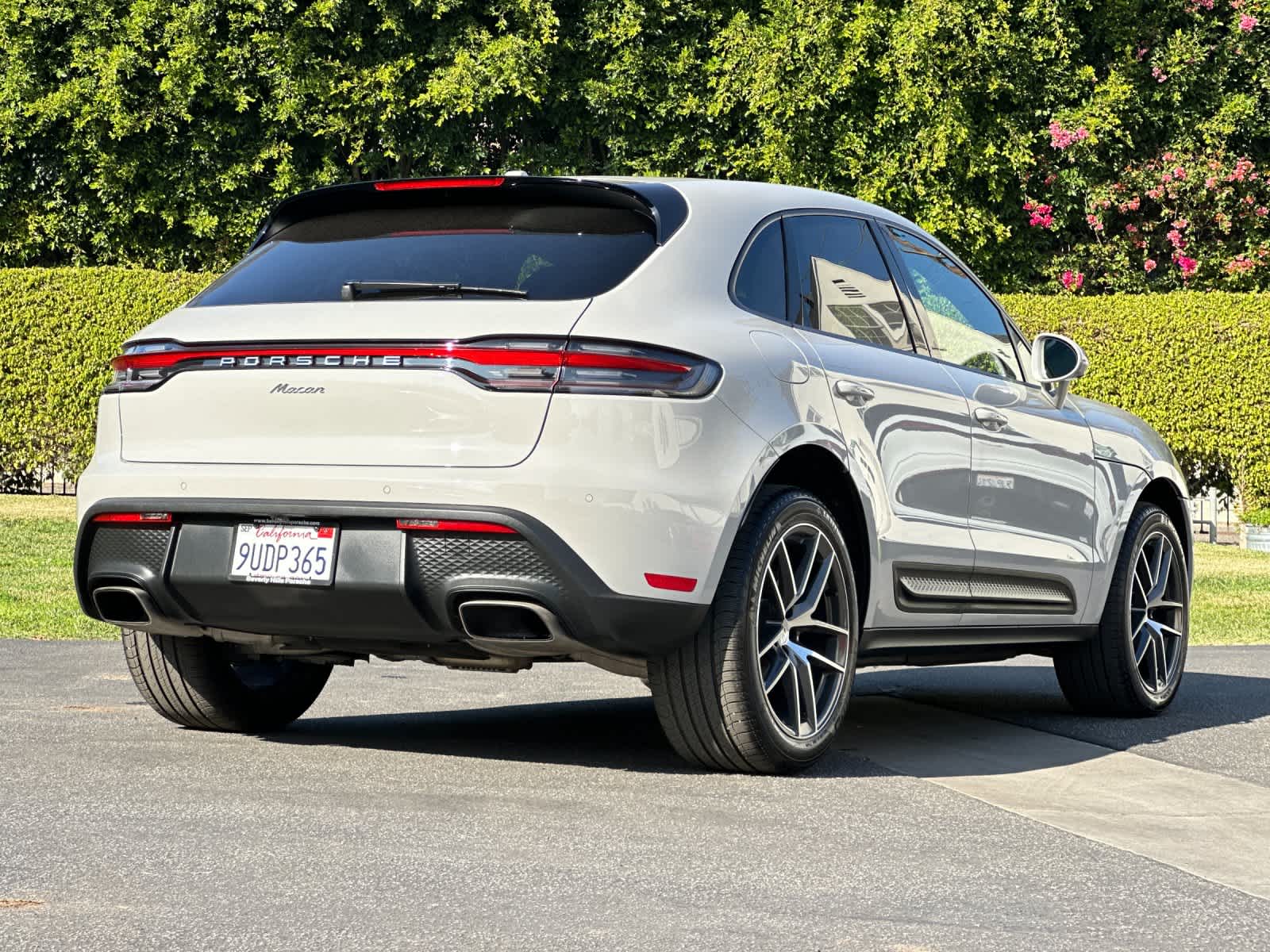 Thumbnail: 2025 Porsche Macan - 8