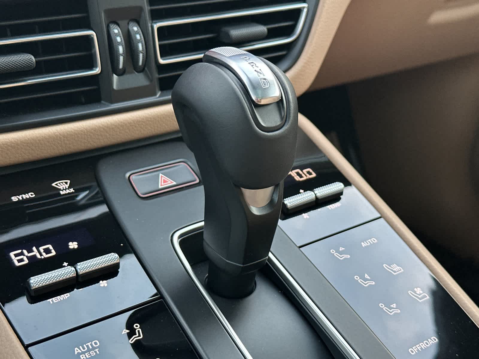 Thumbnail: 2025 Porsche Macan - 24