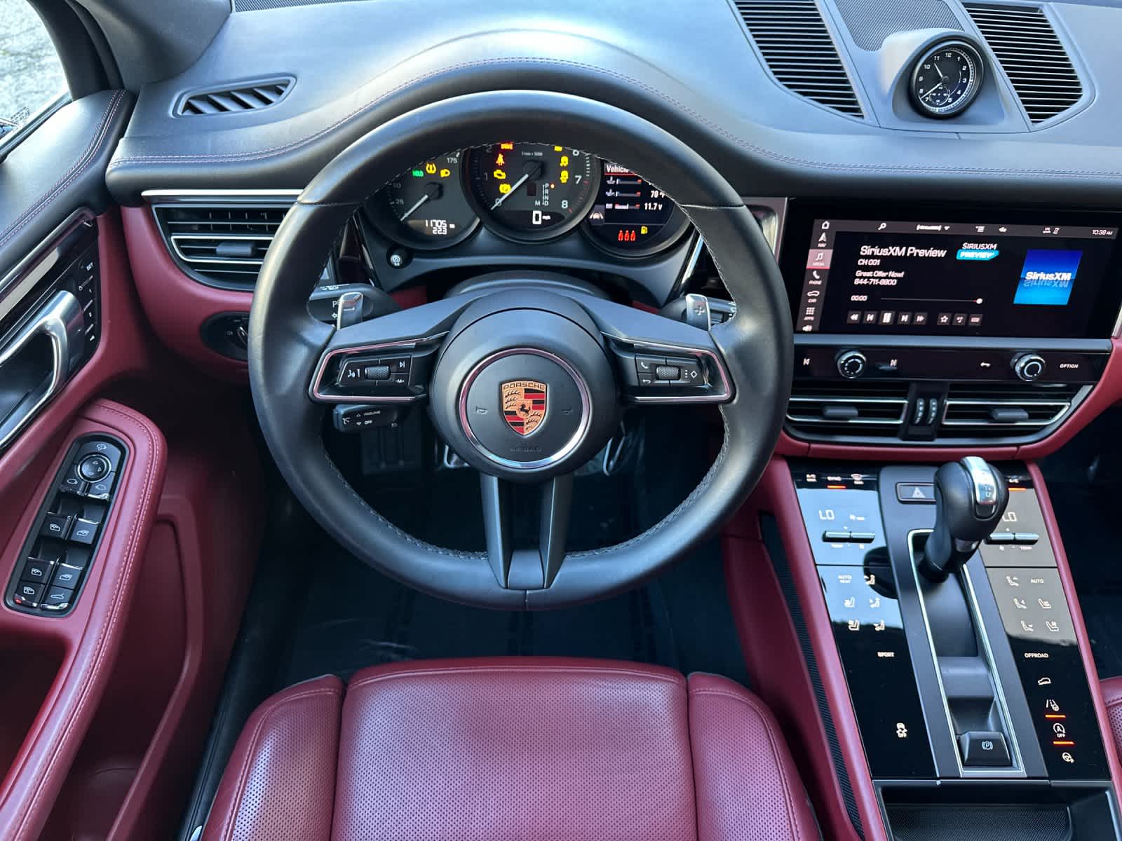 Thumbnail: 2022 Porsche Macan - 15