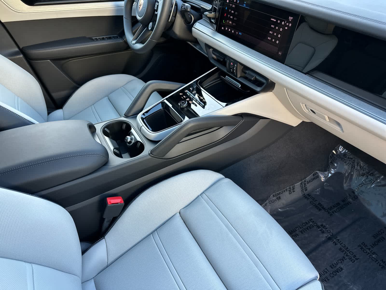 Thumbnail: 2026 Porsche Cayenne - 17