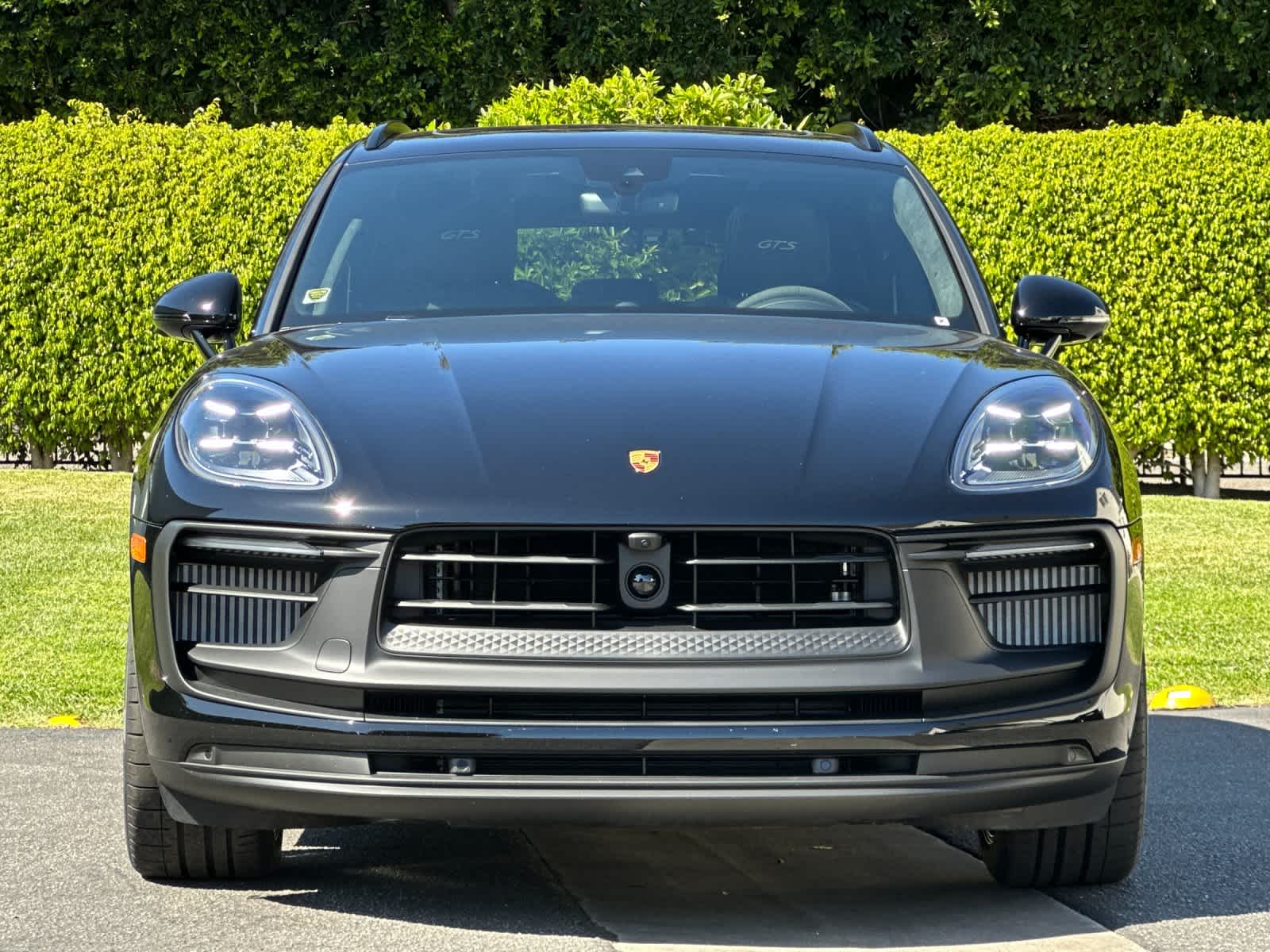 Thumbnail: 2026 Porsche Macan - 11