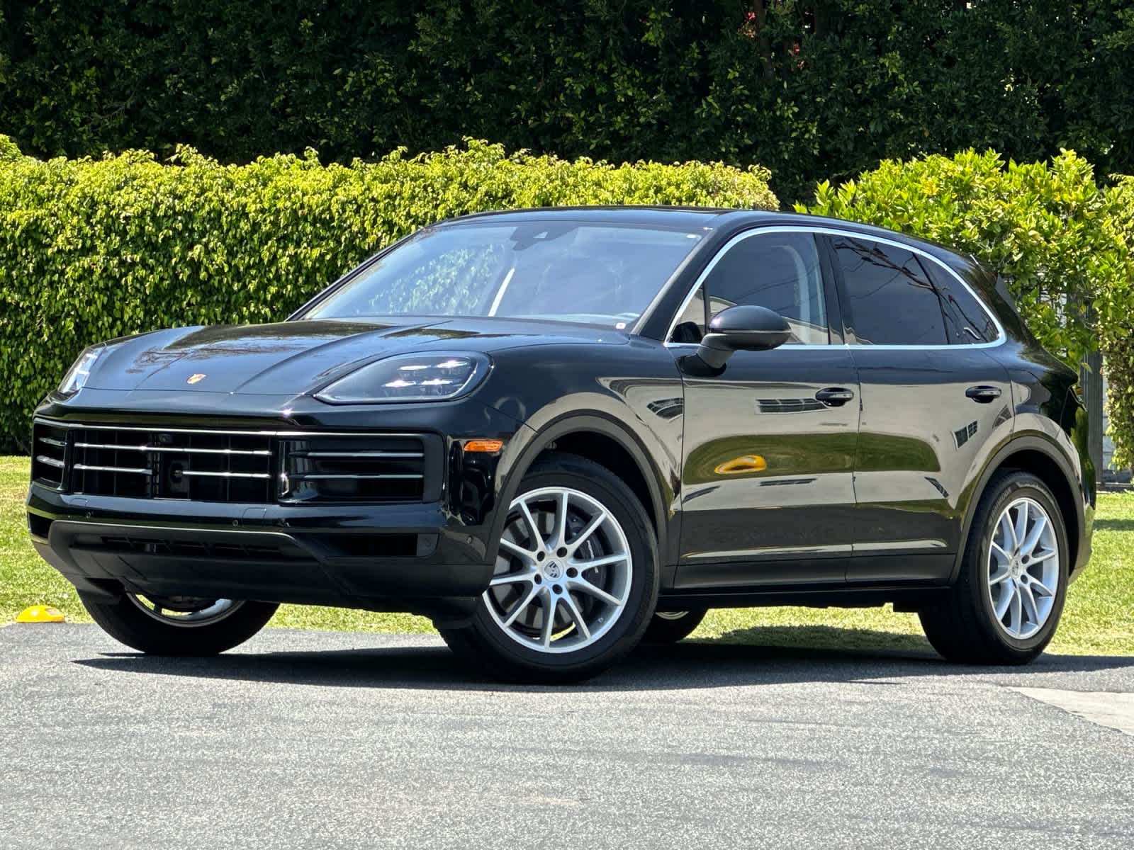 Thumbnail: 2025 Porsche Cayenne - 1
