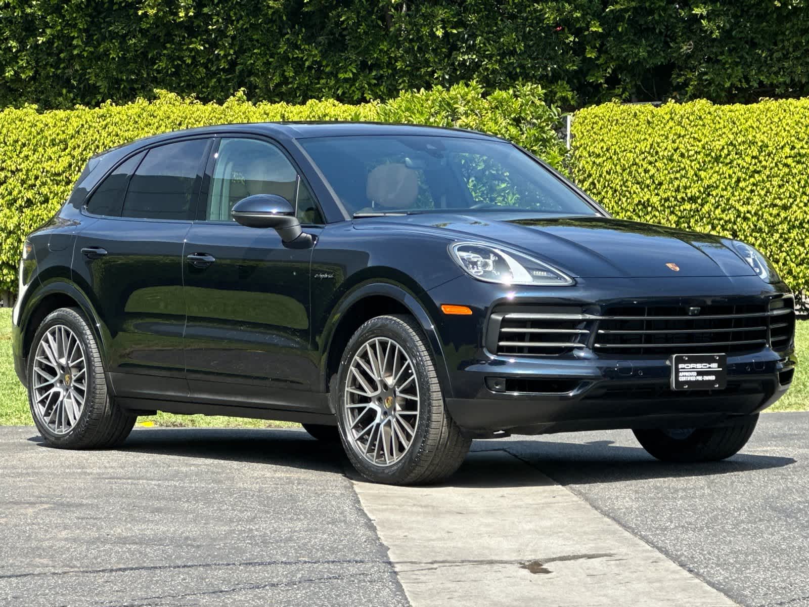 Thumbnail: 2023 Porsche Cayenne - 10