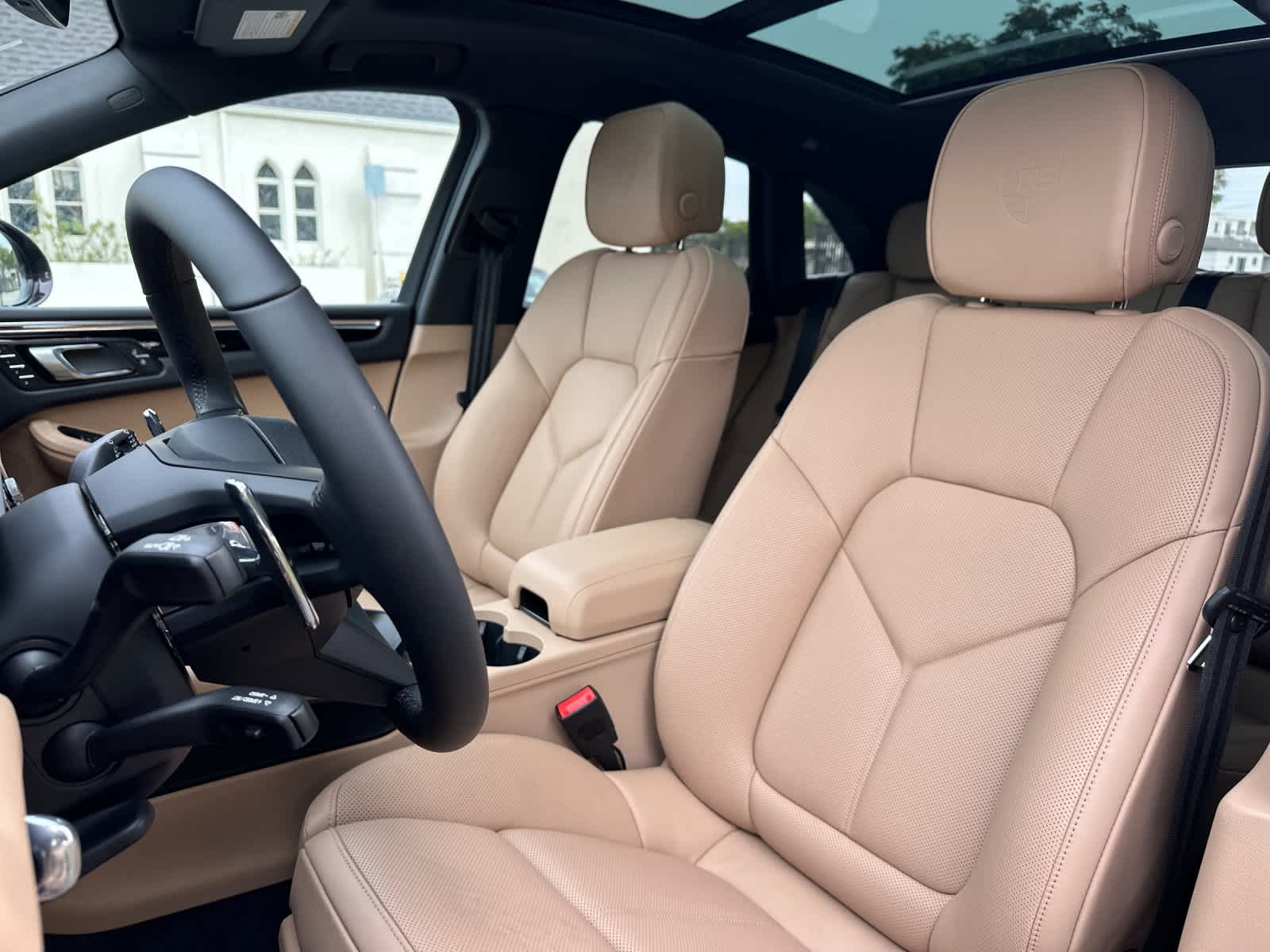 Thumbnail: 2026 Porsche Macan - 5