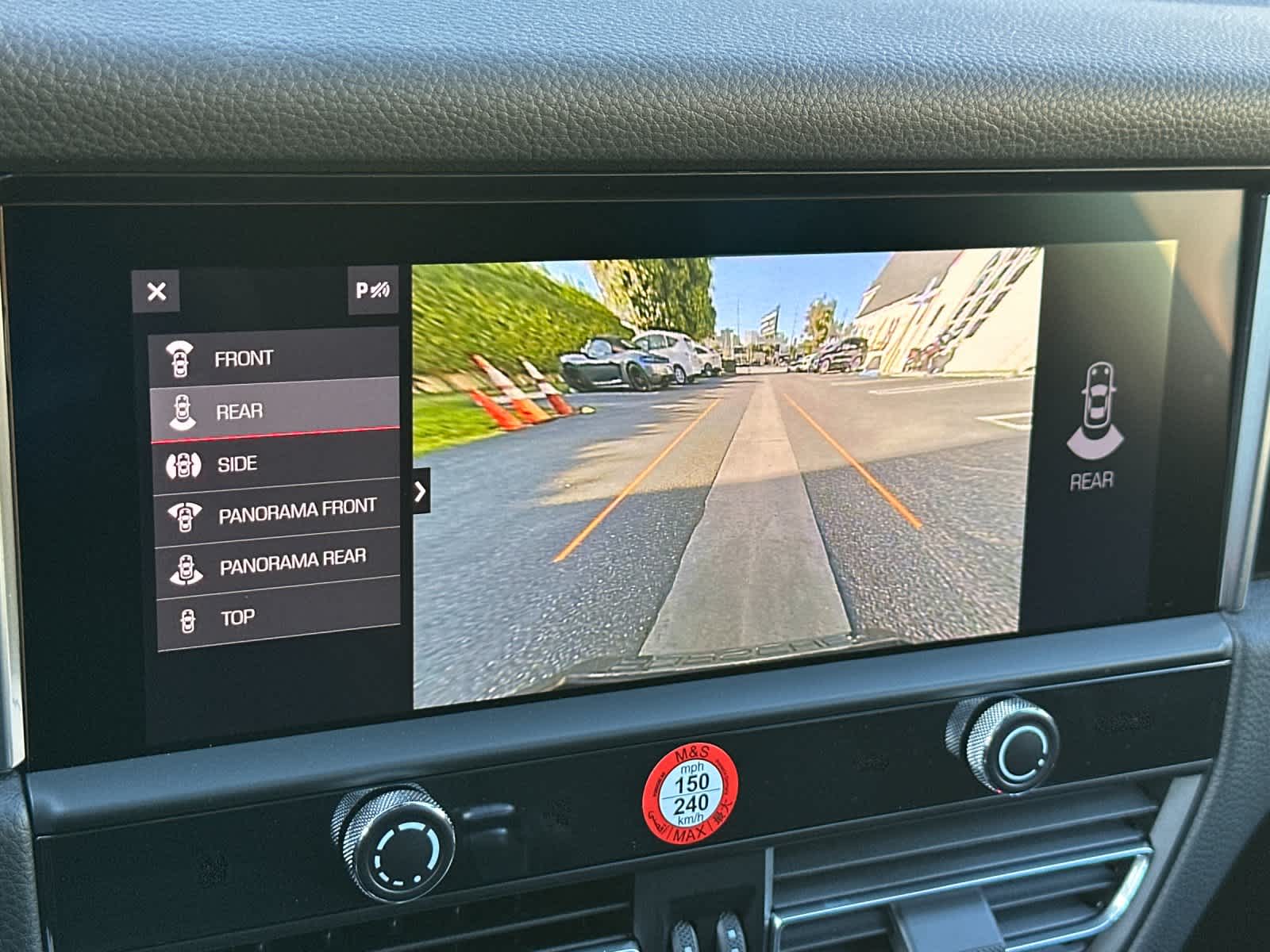 Thumbnail: 2025 Porsche Macan - 23