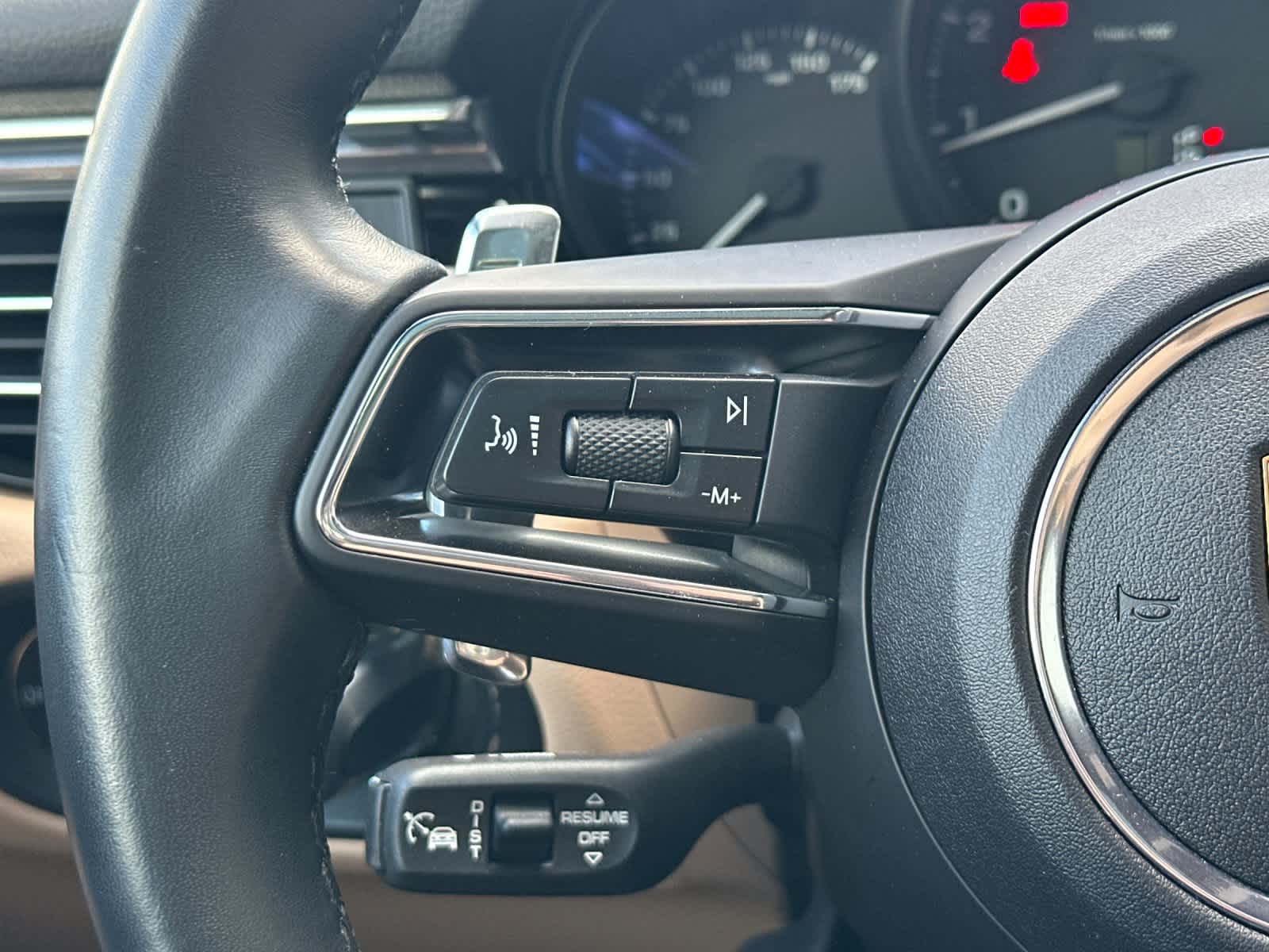 Thumbnail: 2025 Porsche Macan - 26