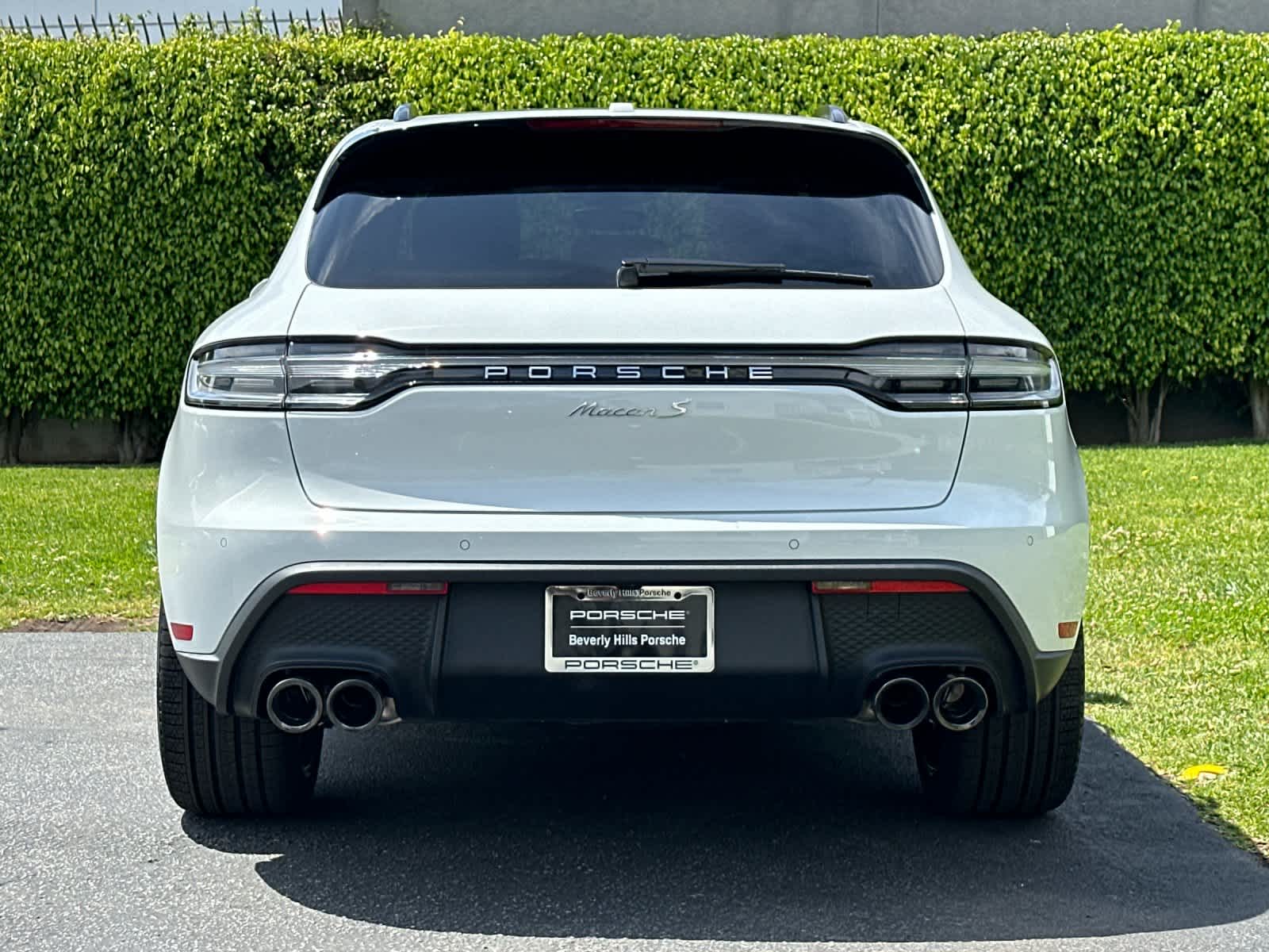Thumbnail: 2026 Porsche Macan - 7