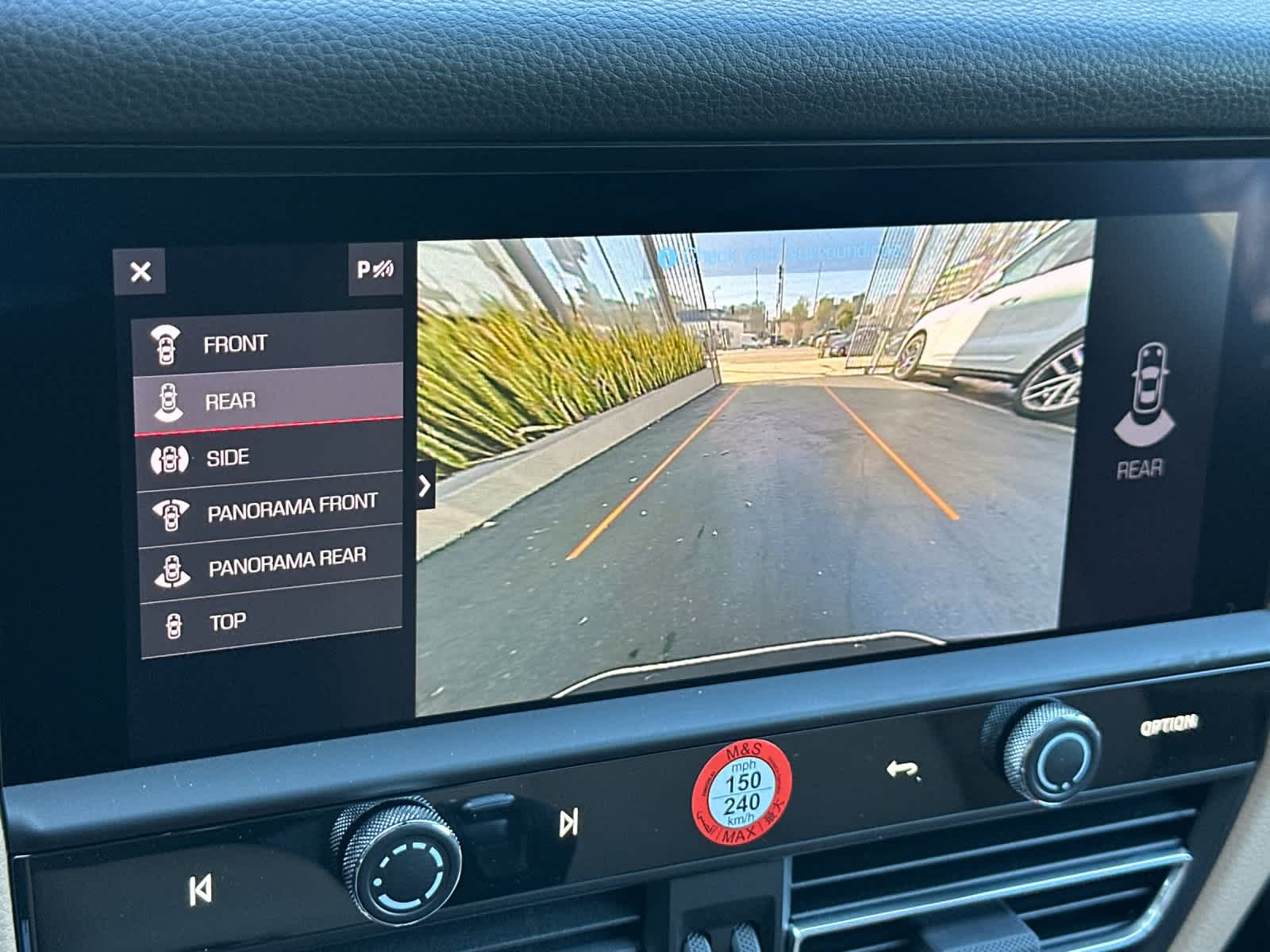 Thumbnail: 2026 Porsche Macan - 22