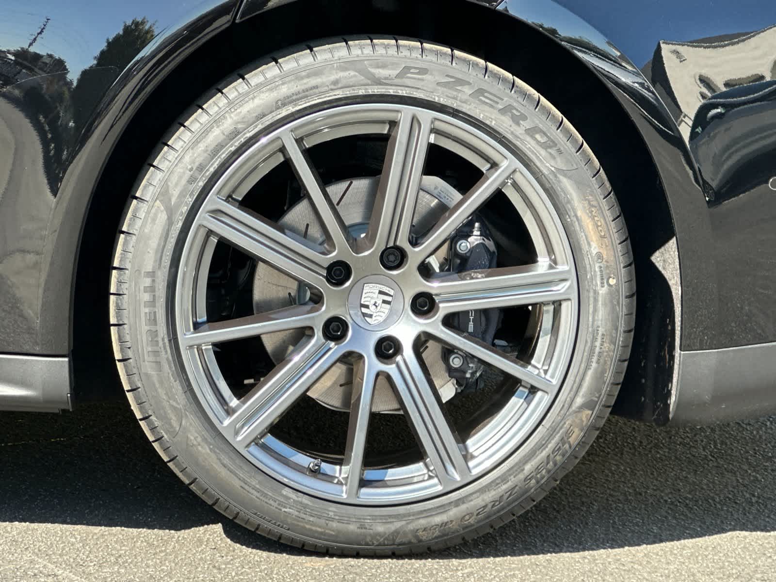 Thumbnail: 2026 Porsche Panamera - 32