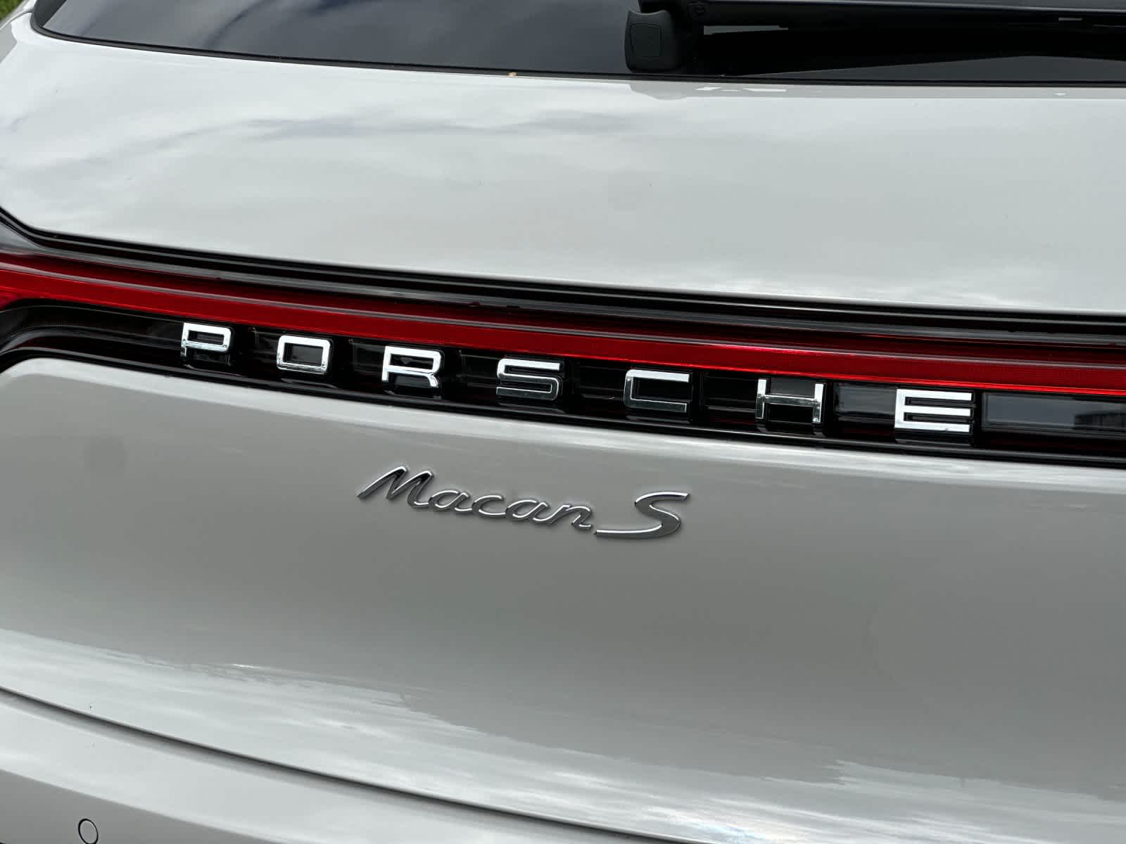 Thumbnail: 2026 Porsche Macan - 32