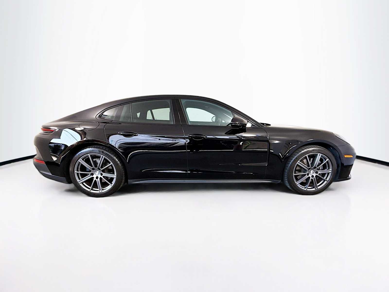Thumbnail: 2025 Porsche Panamera - 8