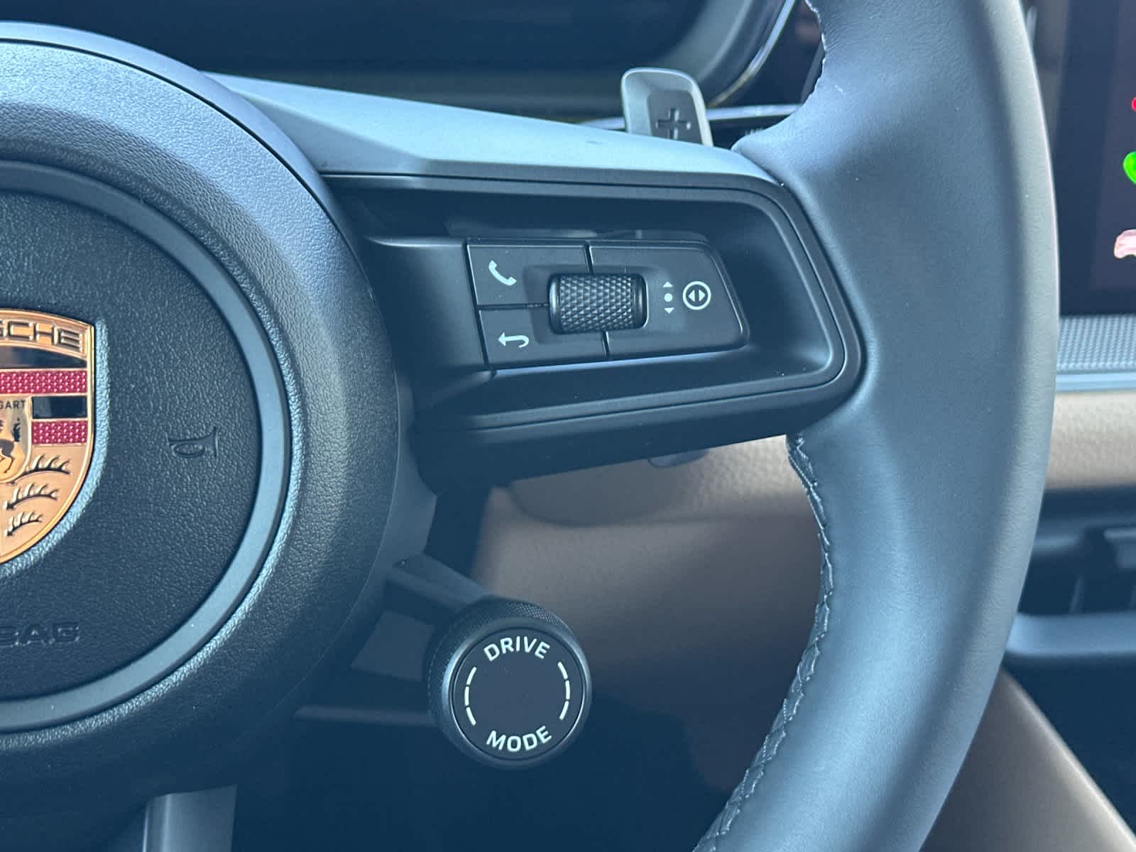 Thumbnail: 2026 Porsche Cayenne - 29