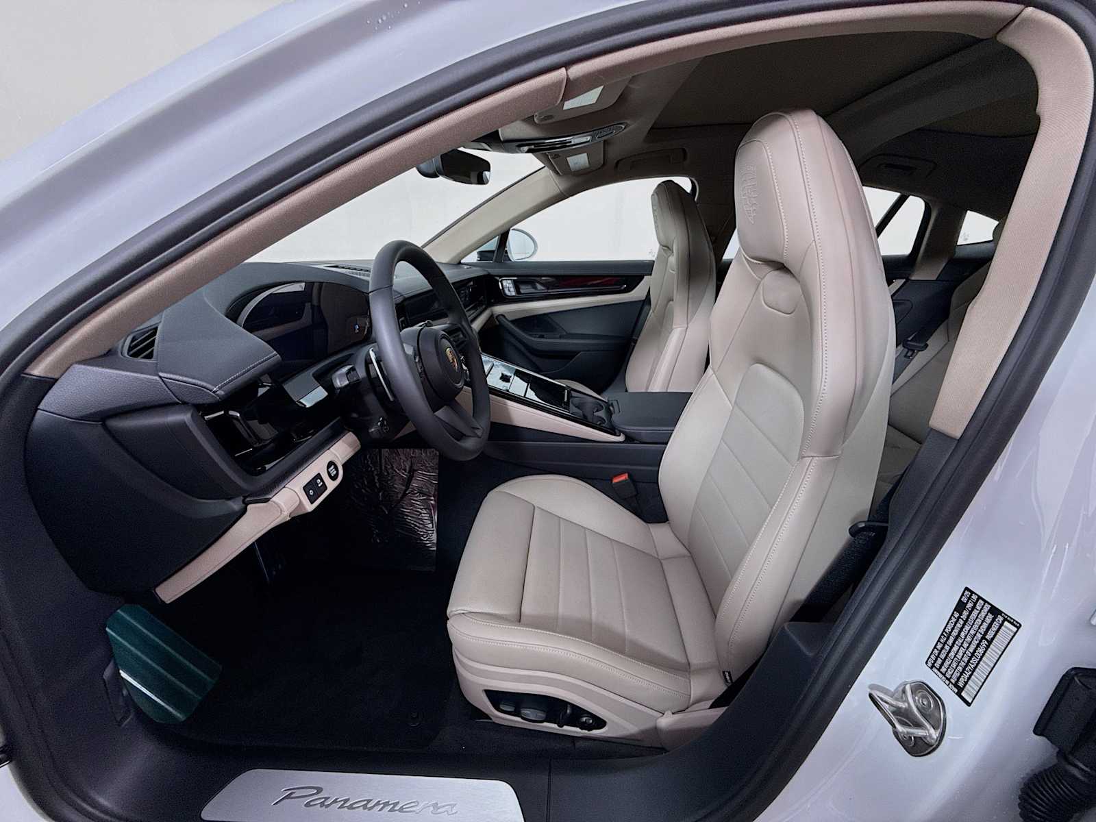 Thumbnail: 2025 Porsche Panamera - 5