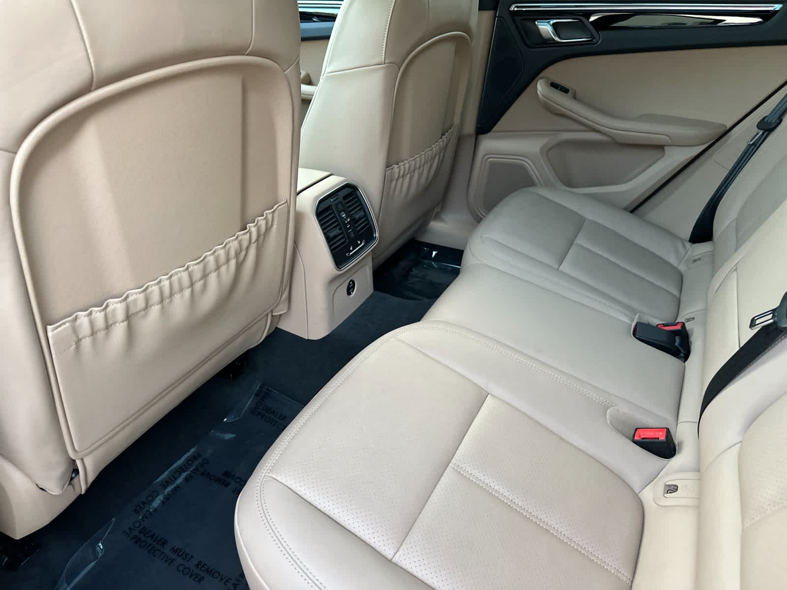 Thumbnail: 2025 Porsche Macan - 13