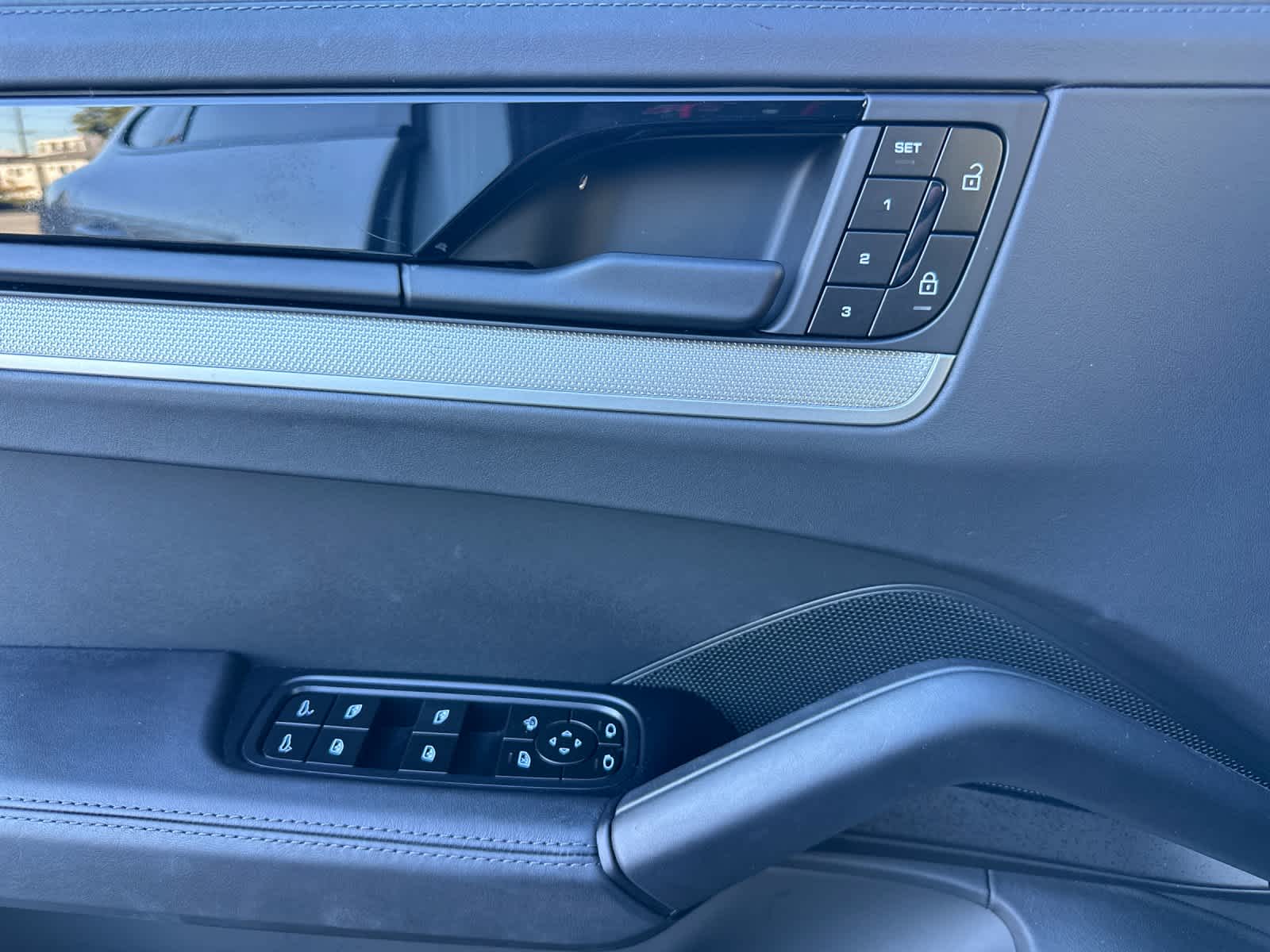 Thumbnail: 2024 Porsche Cayenne - 12