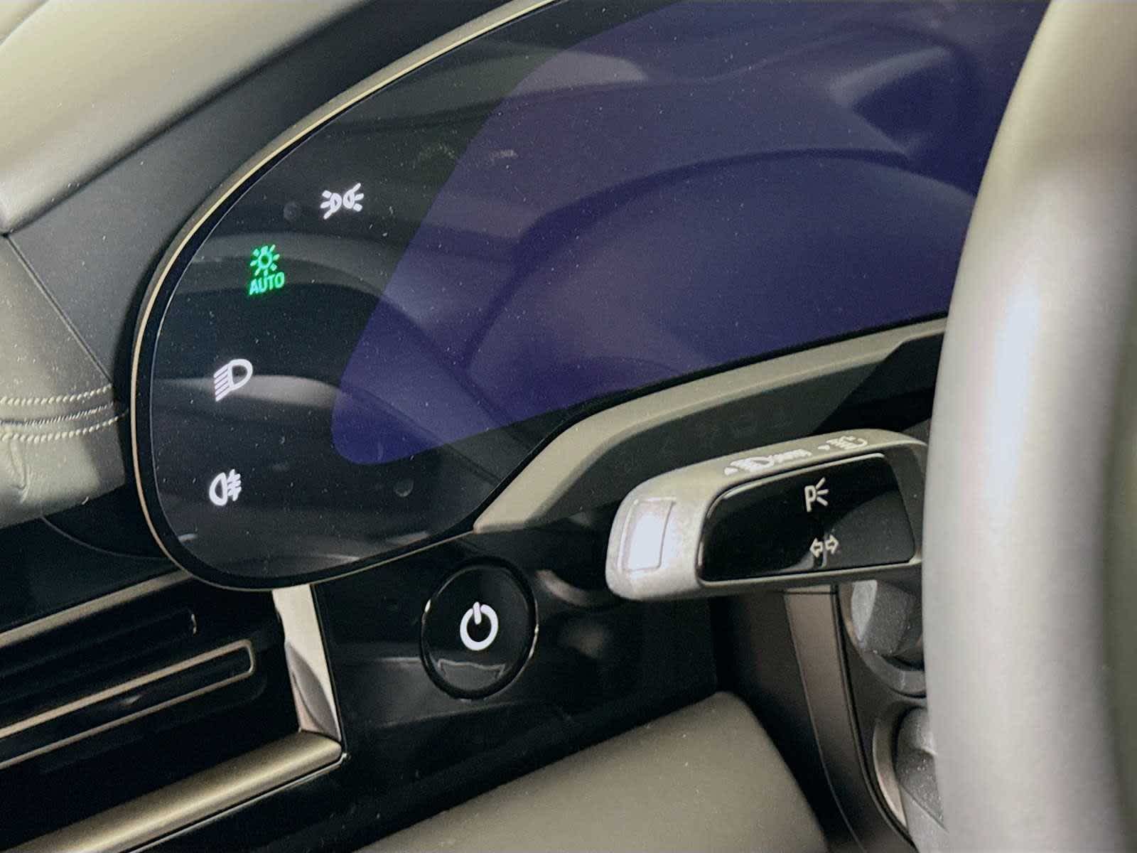 Thumbnail: 2025 Porsche Taycan - 11