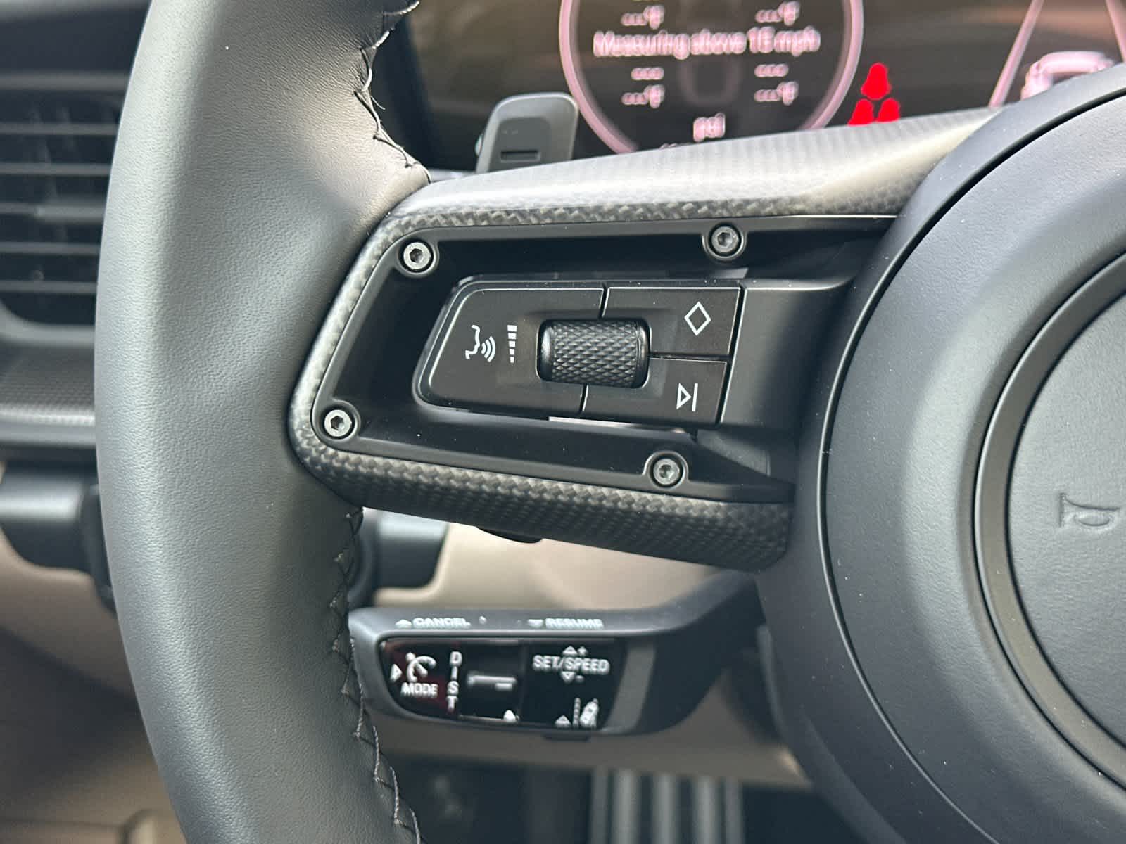 Thumbnail: 2026 Porsche 911 - 23