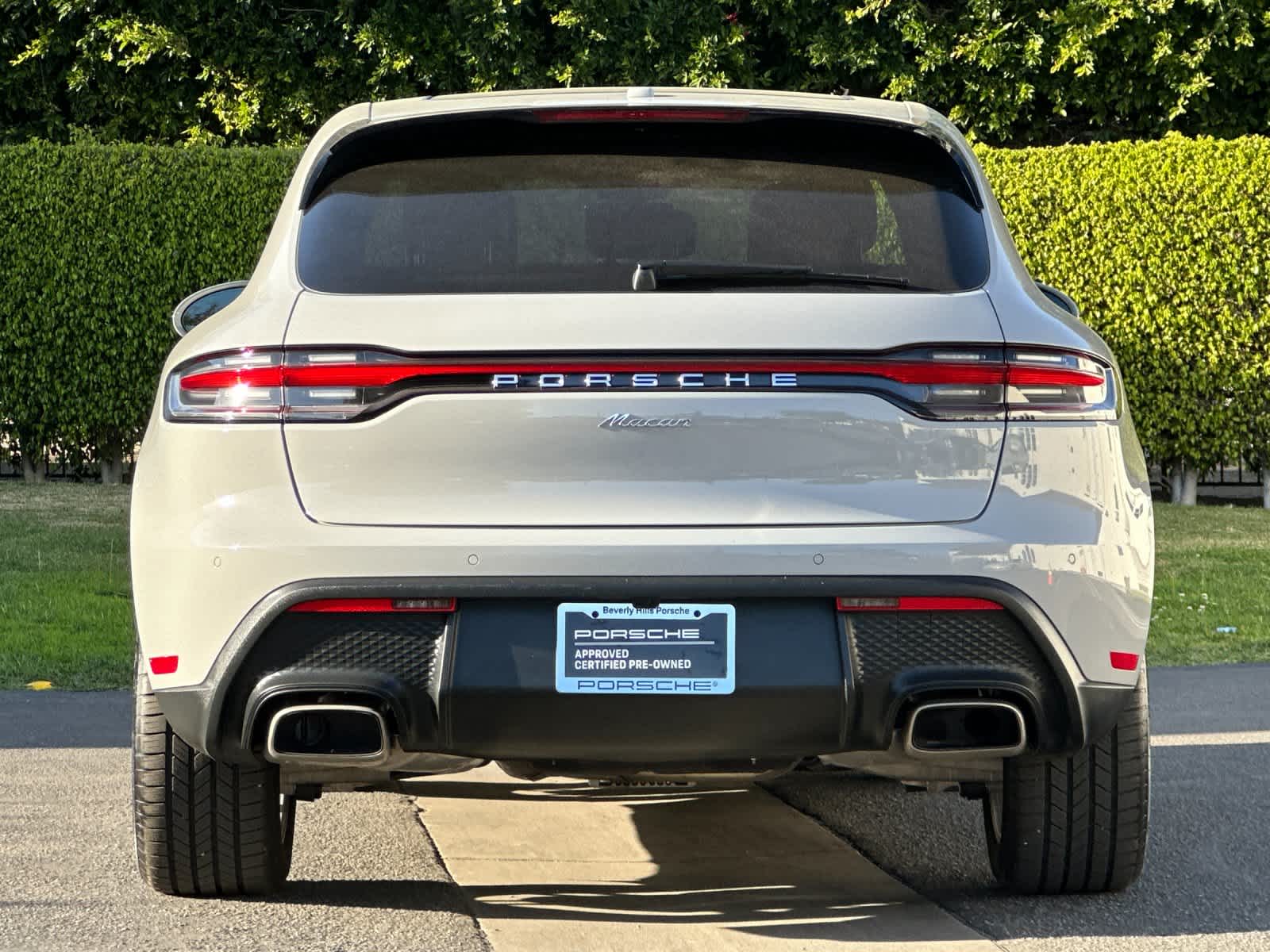 Thumbnail: 2025 Porsche Macan - 7