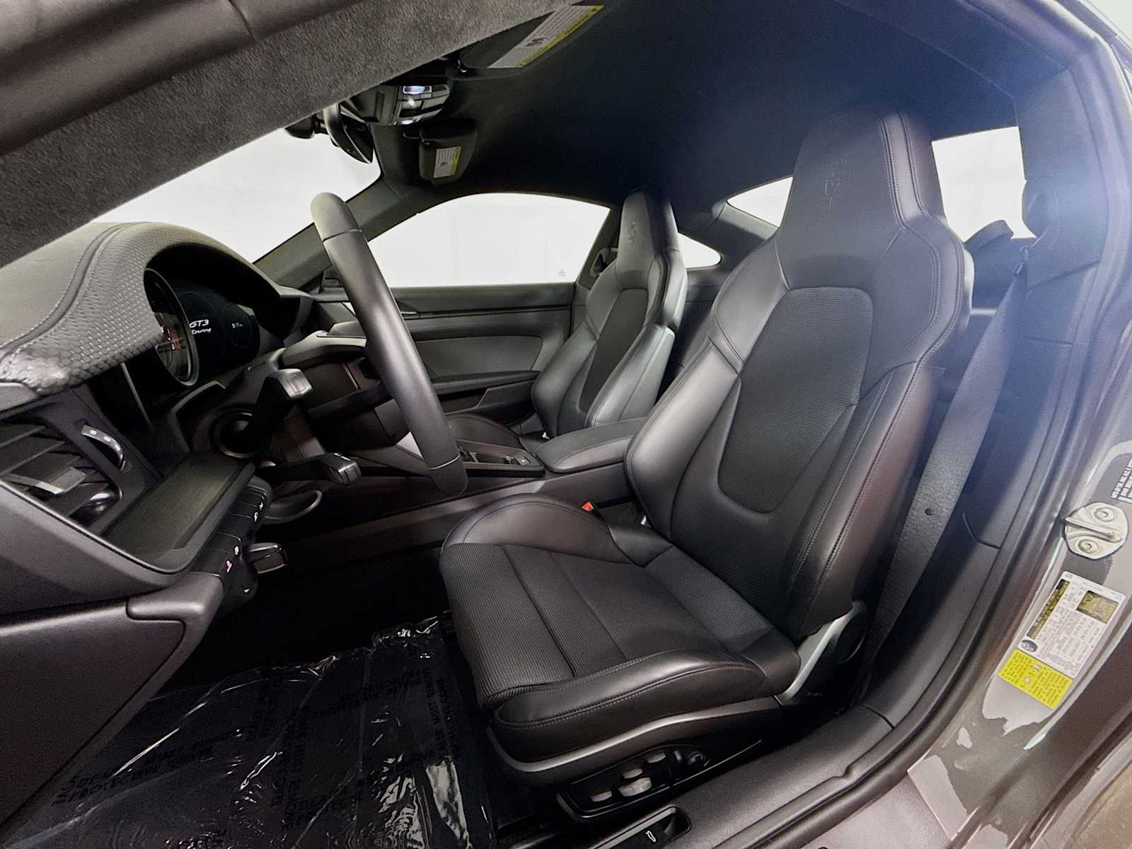 Thumbnail: 2023 Porsche 911 - 5