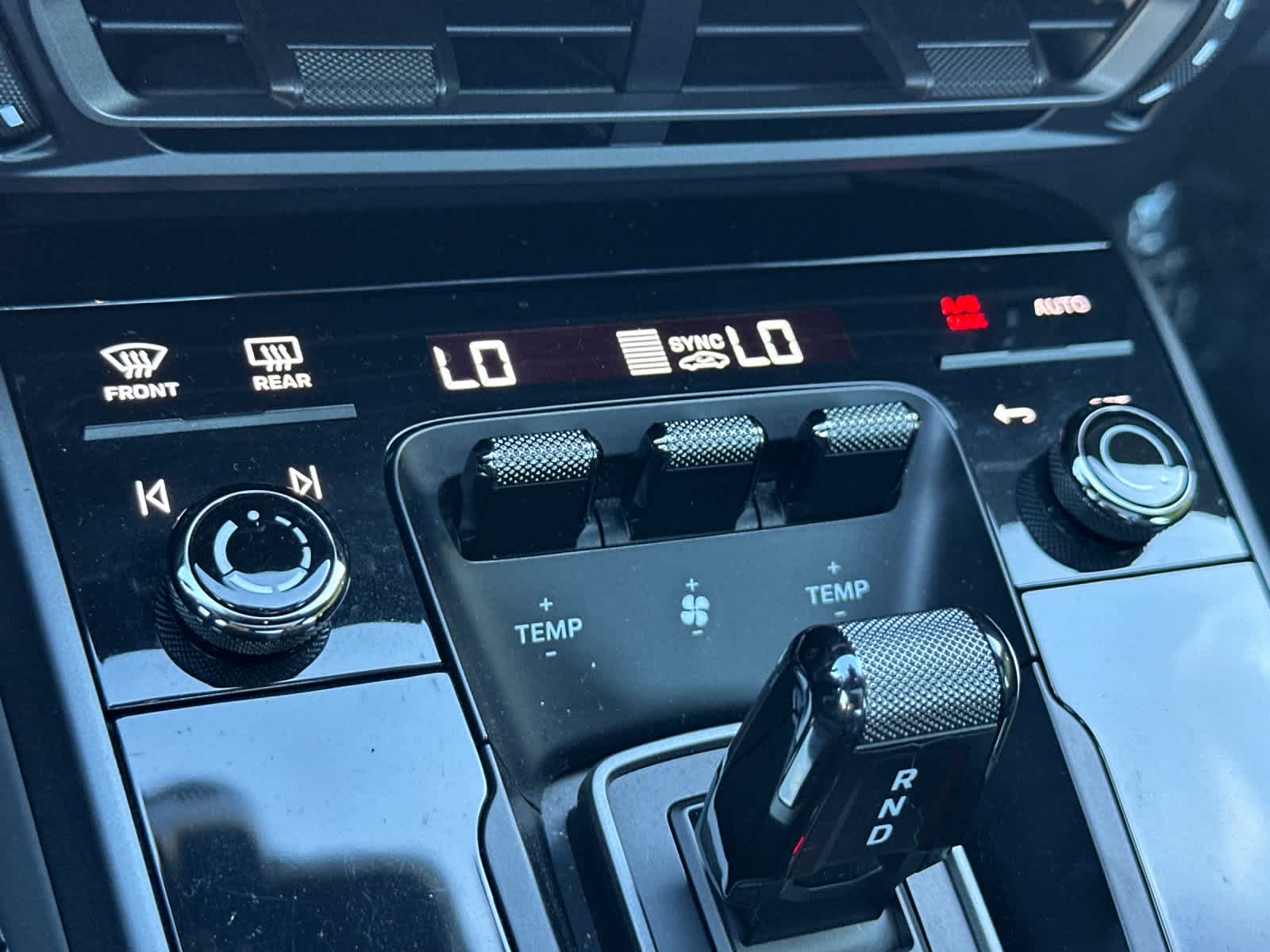 Thumbnail: 2020 Porsche 911 - 20