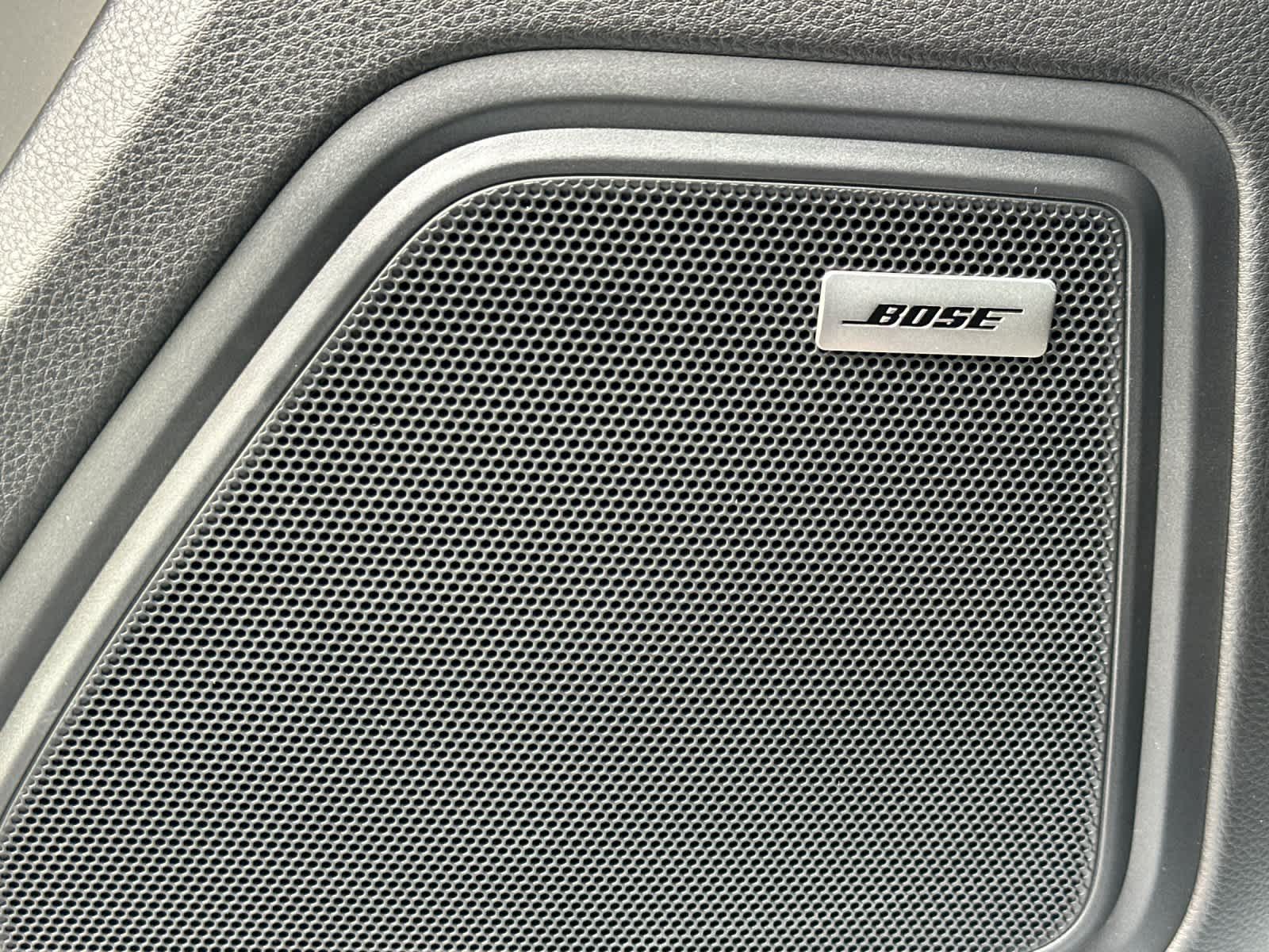 Thumbnail: 2025 Porsche Macan - 20