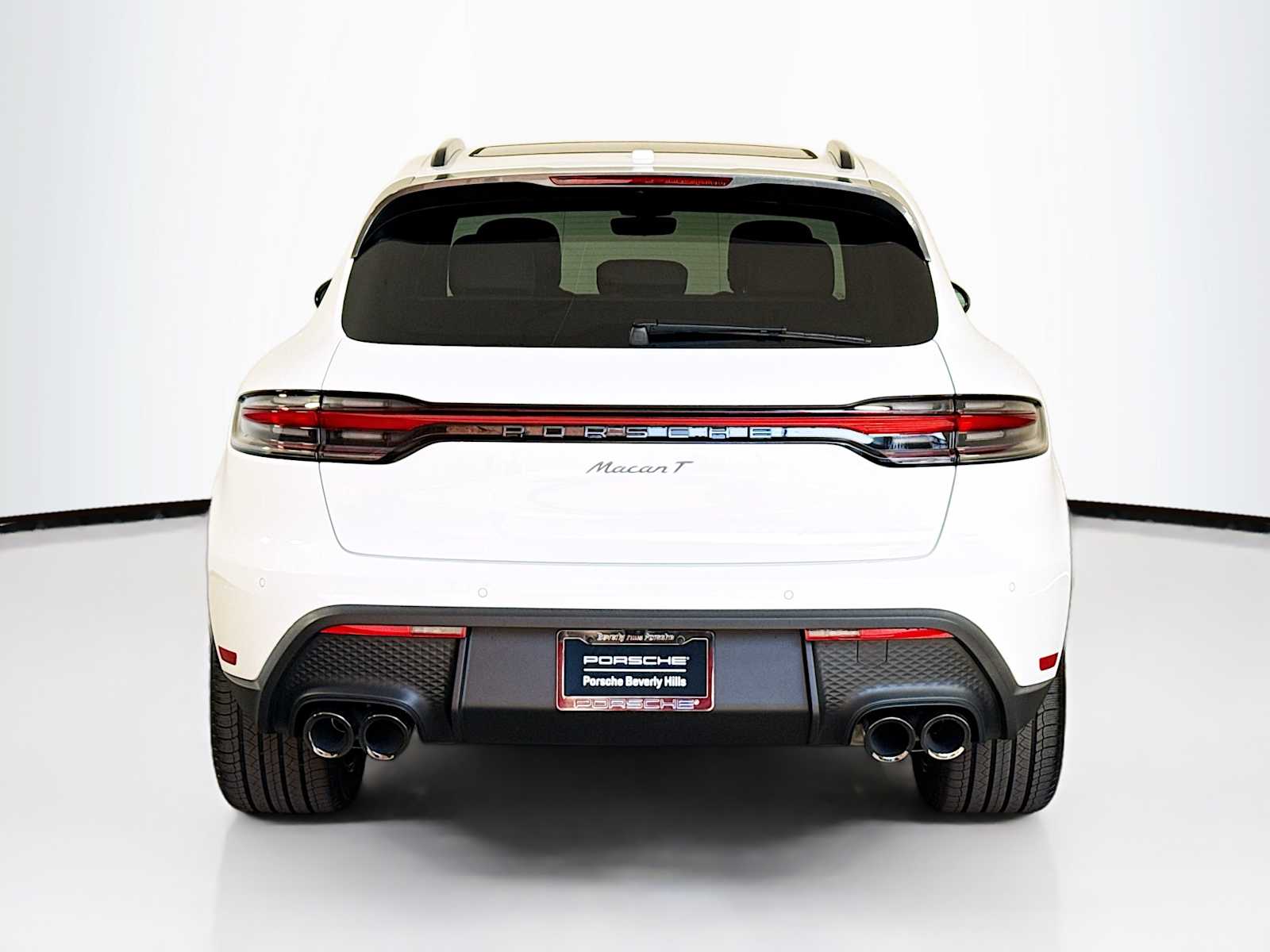 Thumbnail: 2026 Porsche Macan - 10
