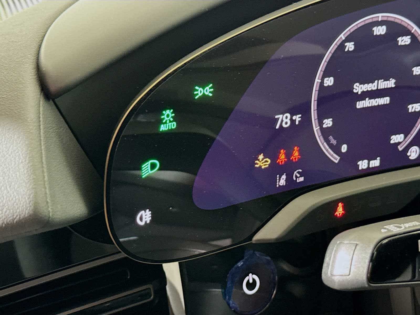 Thumbnail: 2025 Porsche Taycan - 11