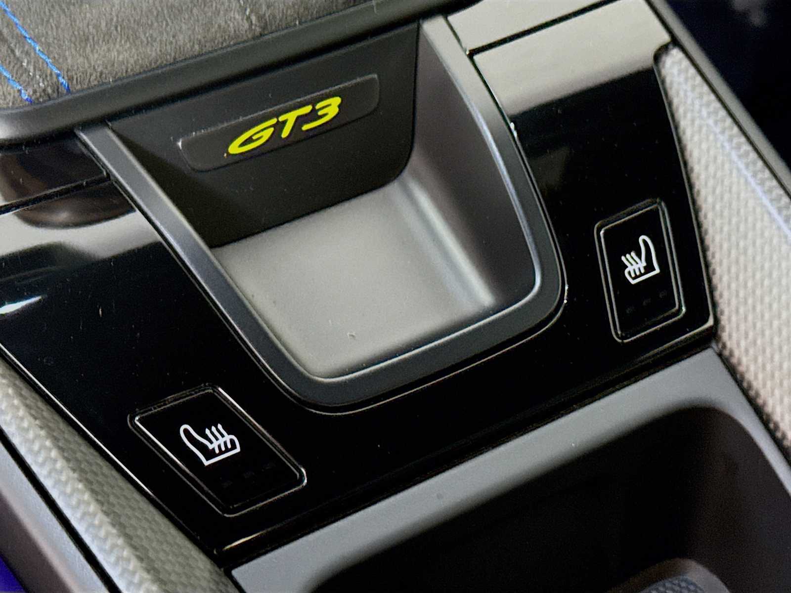 Thumbnail: 2022 Porsche 911 - 17