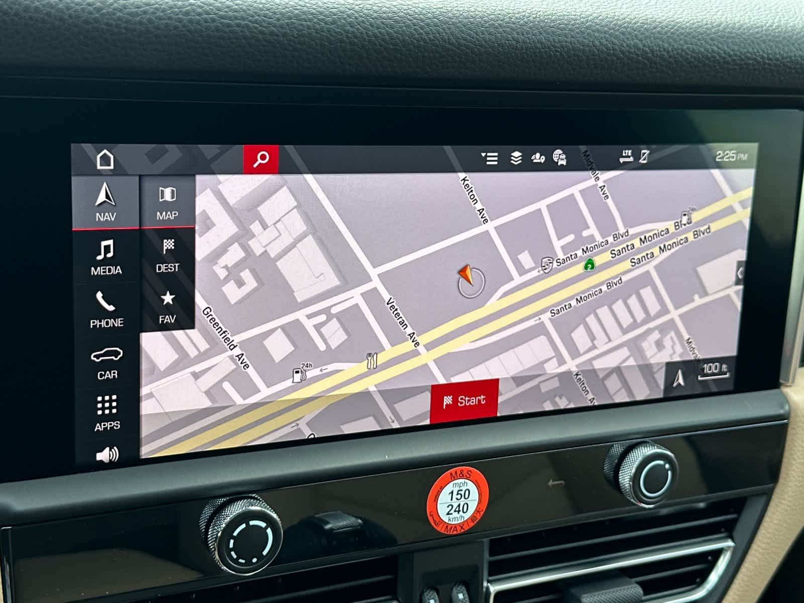 Thumbnail: 2026 Porsche Macan - 22