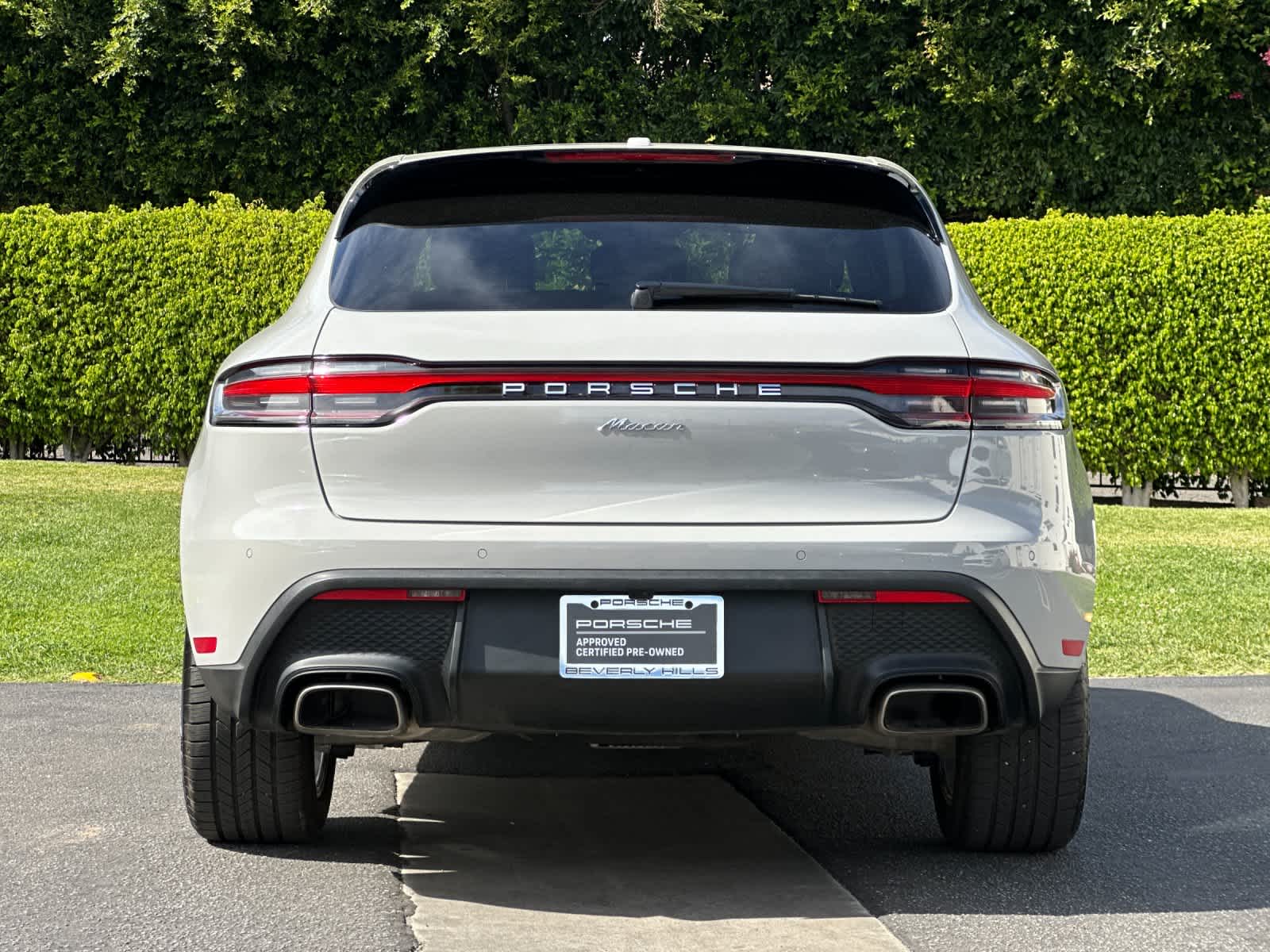 Thumbnail: 2025 Porsche Macan - 7