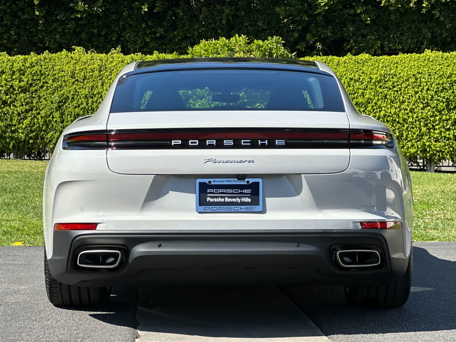 Thumbnail: 2026 Porsche Panamera - 7