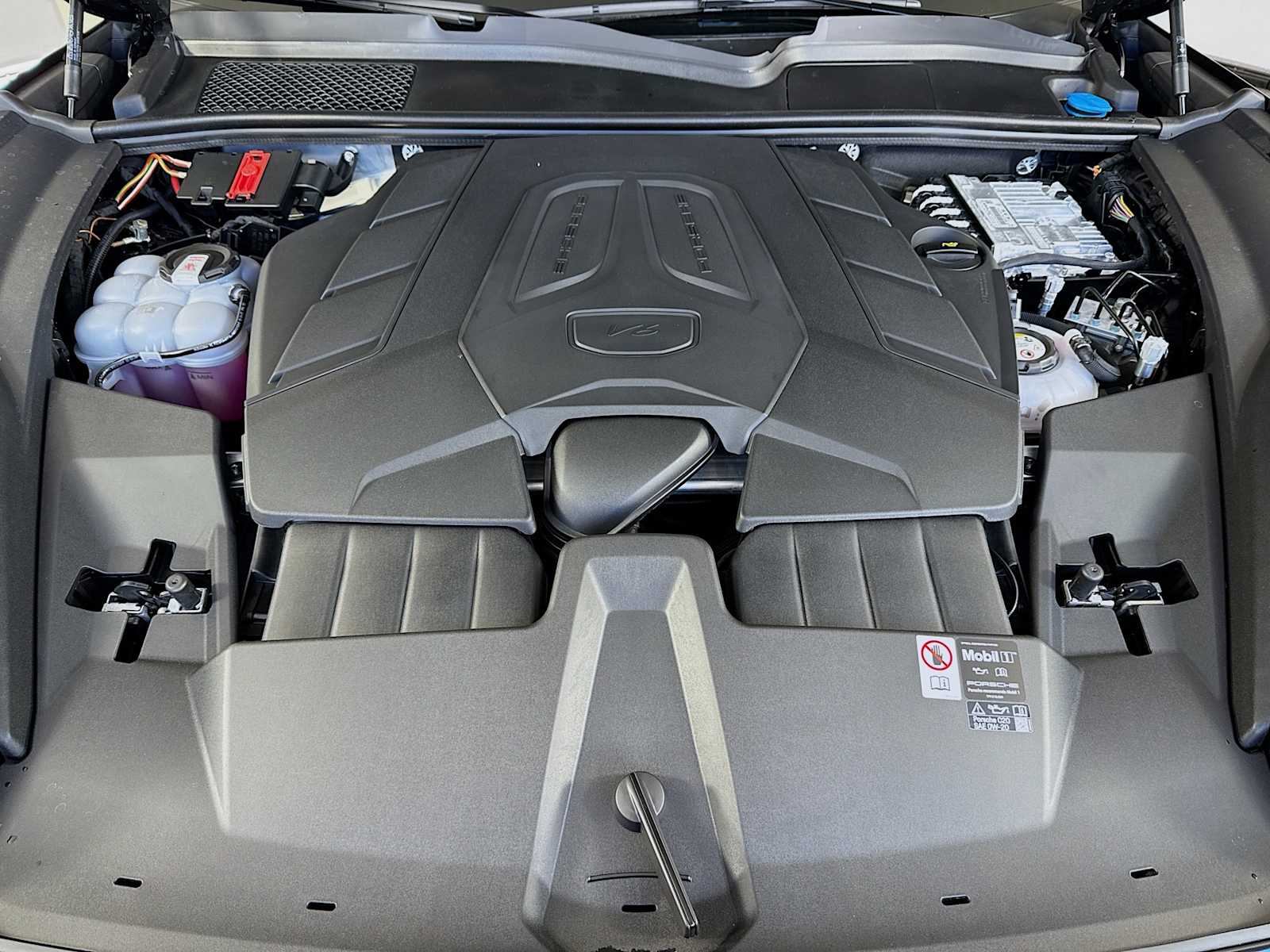 Thumbnail: 2026 Porsche Cayenne - 23