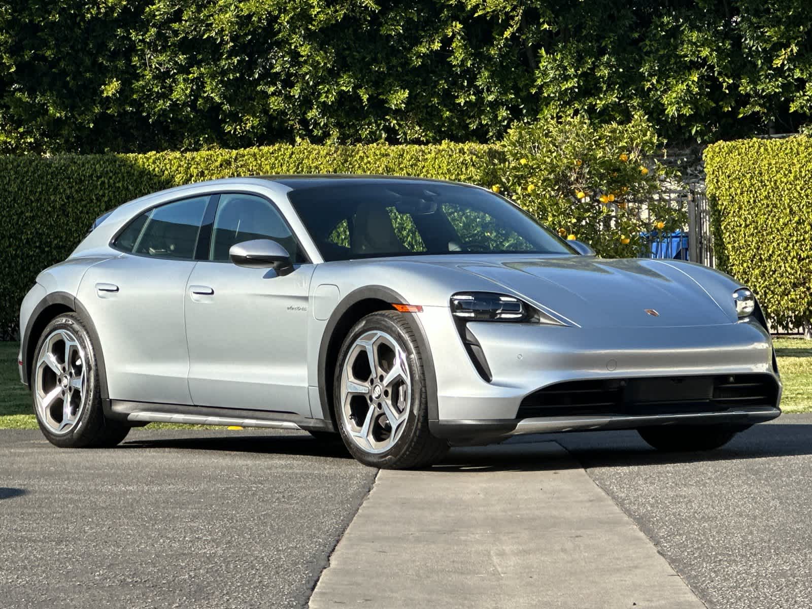 Thumbnail: 2024 Porsche Taycan - 10