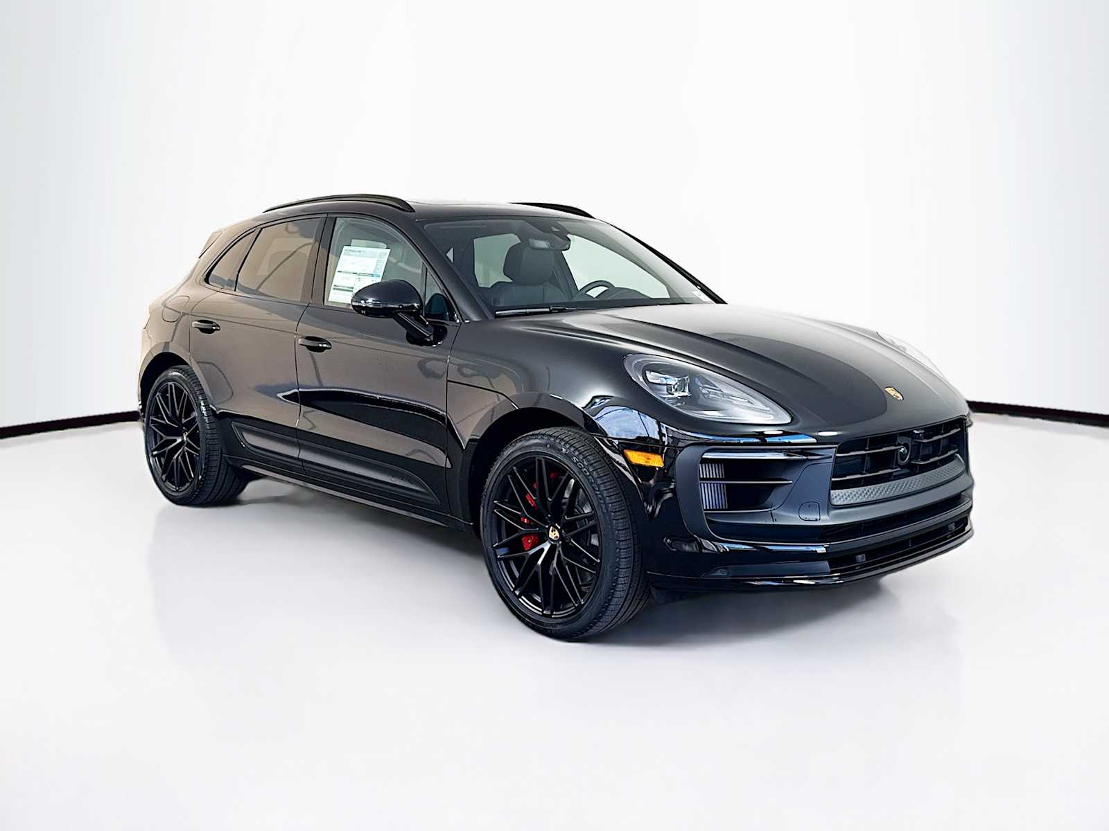 Thumbnail: 2026 Porsche Macan - 6