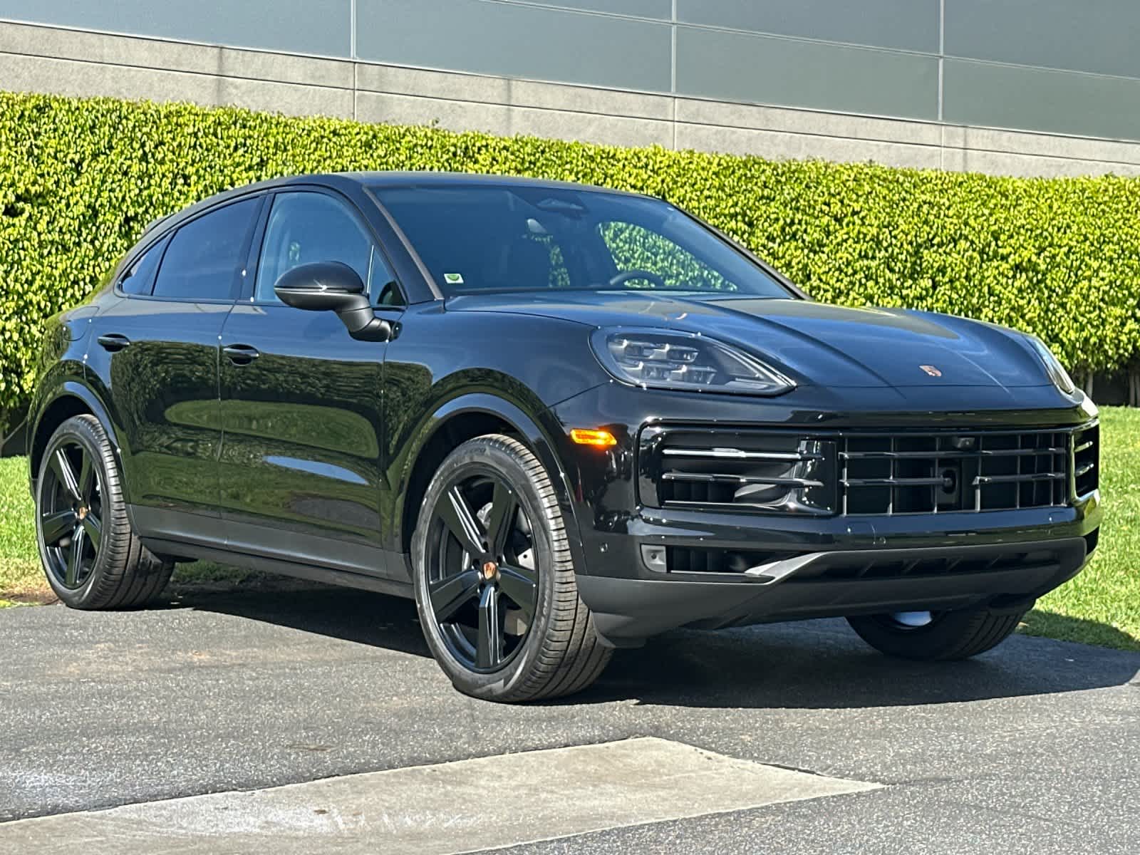 Thumbnail: 2026 Porsche Cayenne - 10